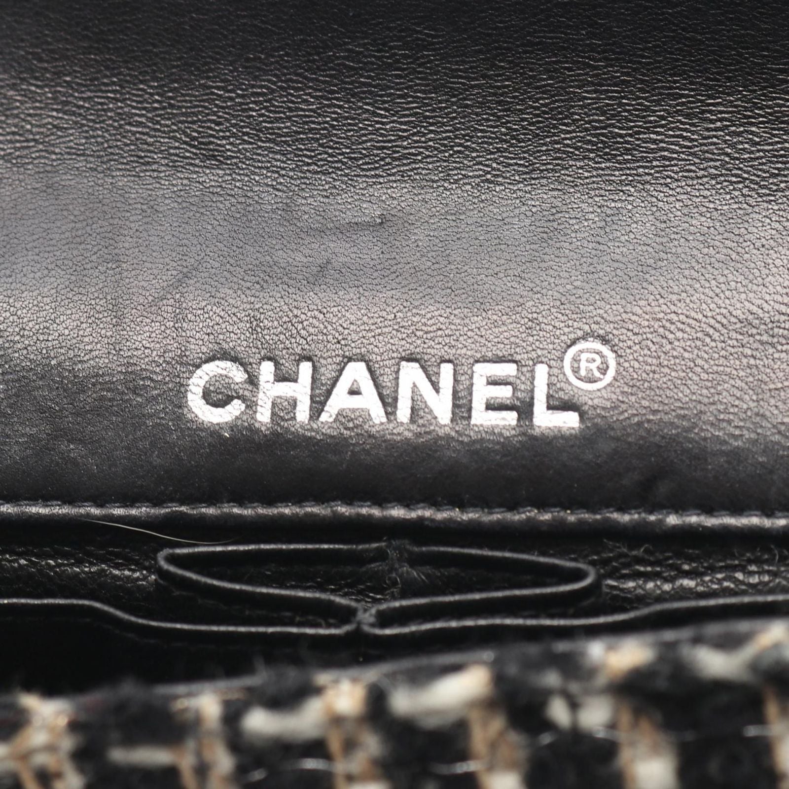 Chanel Shoulder Bag East Waist Black Beige White Fabric Chain — view 4