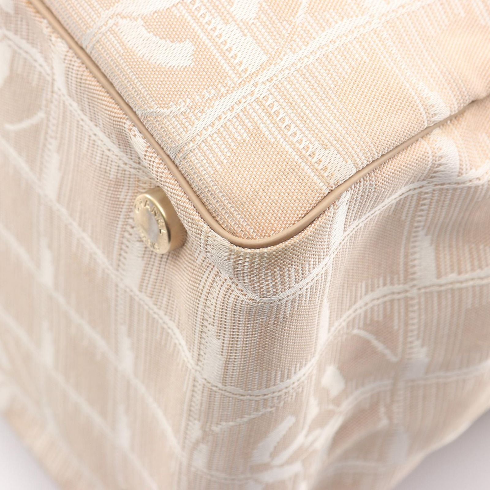 Chanel Tote New Travel Line MM Beige Leather New MM — view 7