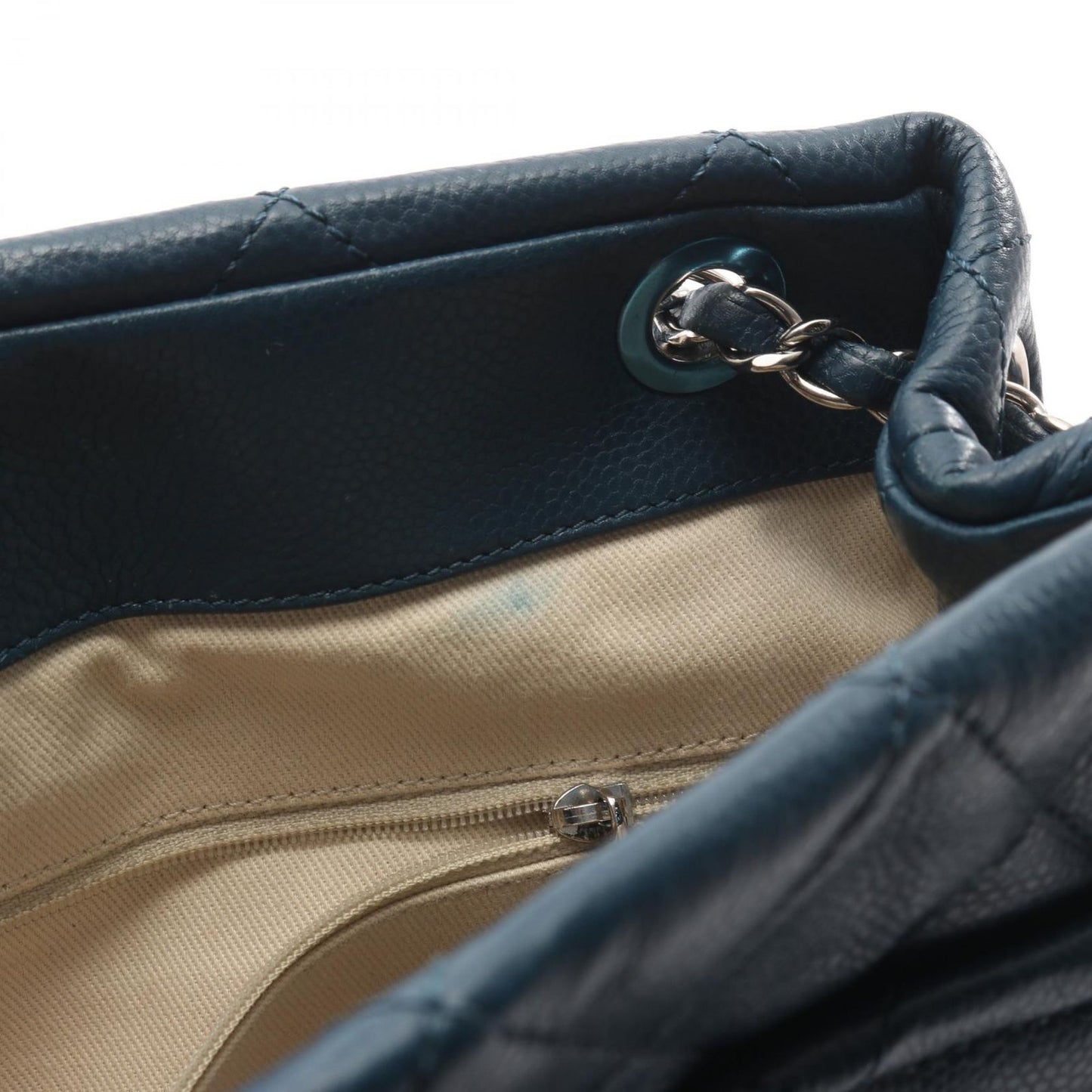 Chanel Tote Quilted Navy Caviar Leather Jumbo CC Logo Chain — view 8