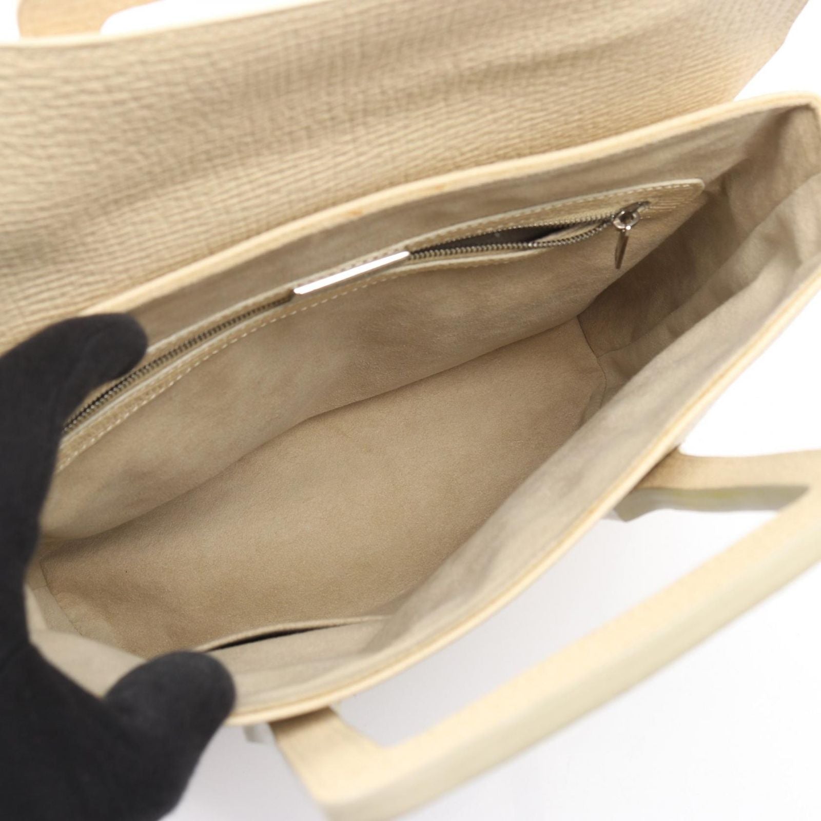 Loewe Handbag Ivory Leather — view 3
