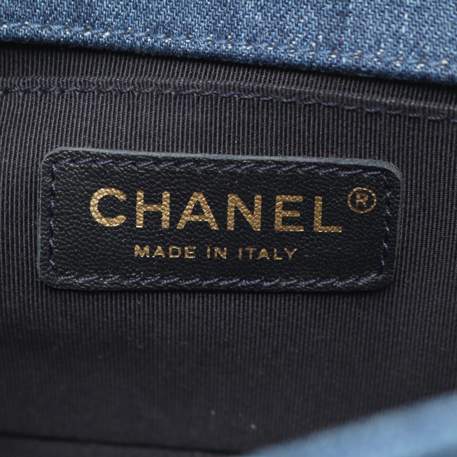 Chanel Shoulder Bag Small Patchwork Denim Blue Chain — view 4