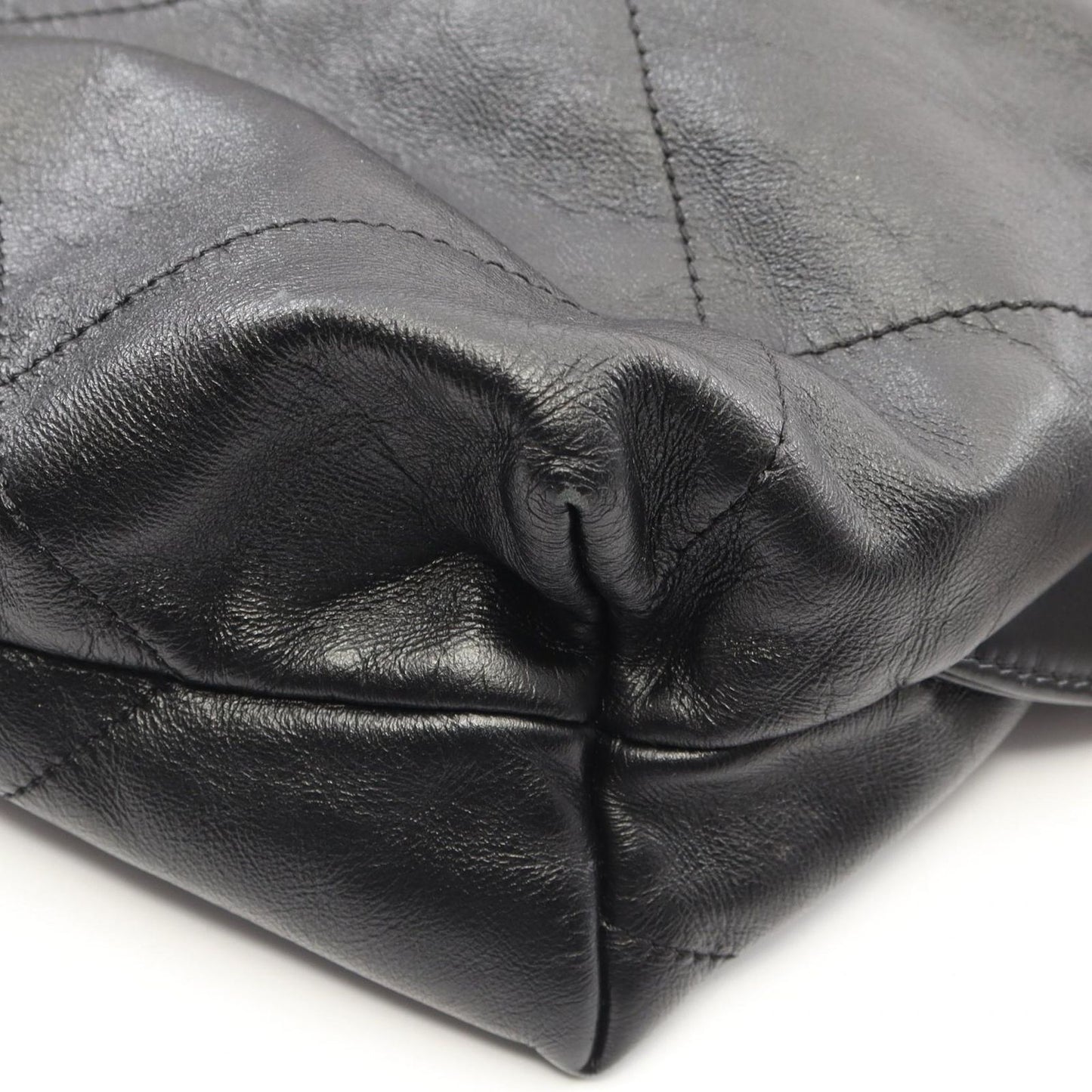 Chanel Backpack 22 Large Black Leather 22 Quilted Chain — view 6