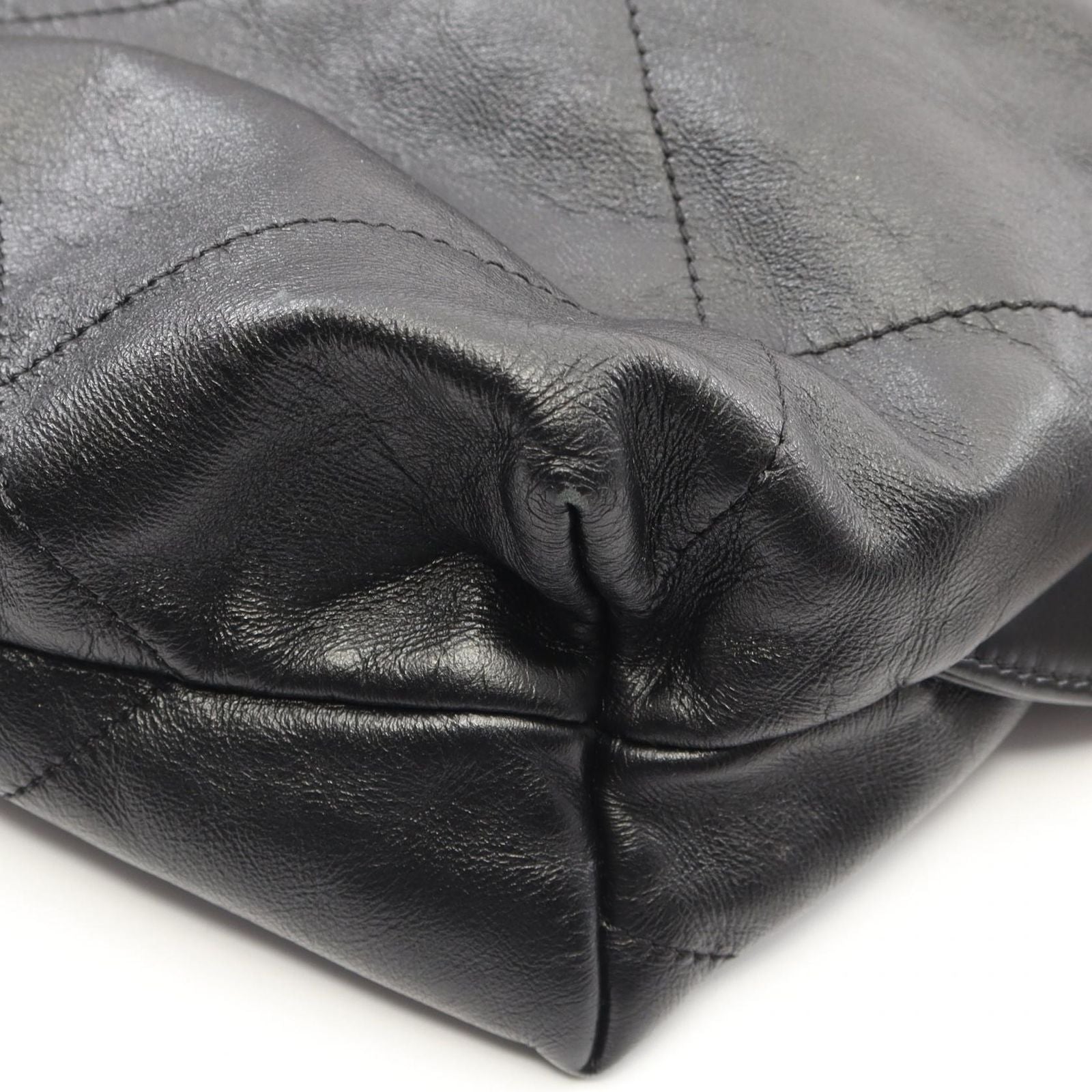 Chanel Backpack 22 Large Black Leather 22 Quilted Chain — view 6