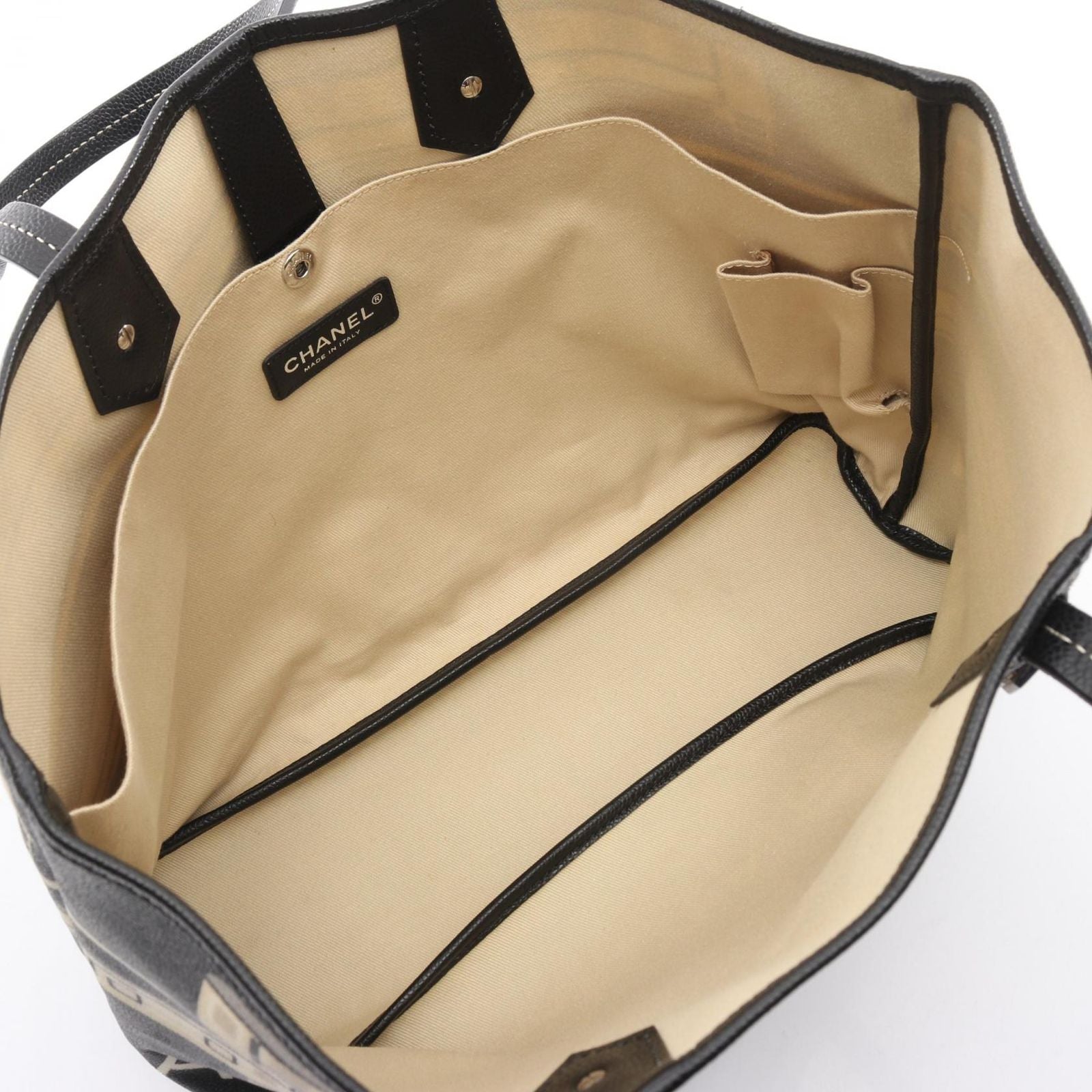 Chanel Tote Central Station Black Beige Canvas Leather — view 3