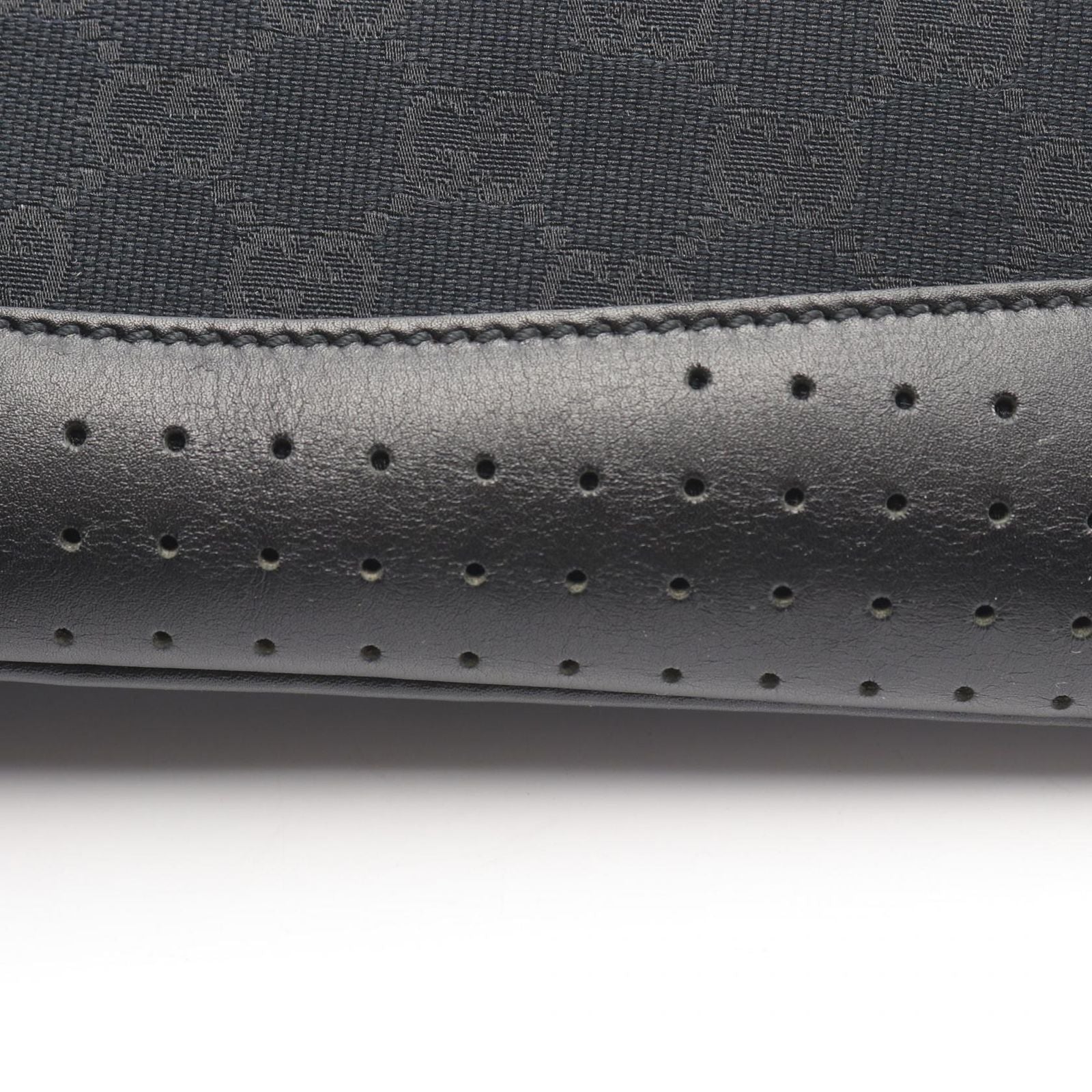 Gucci Shoulder Bag GG Canvas Black — view 5