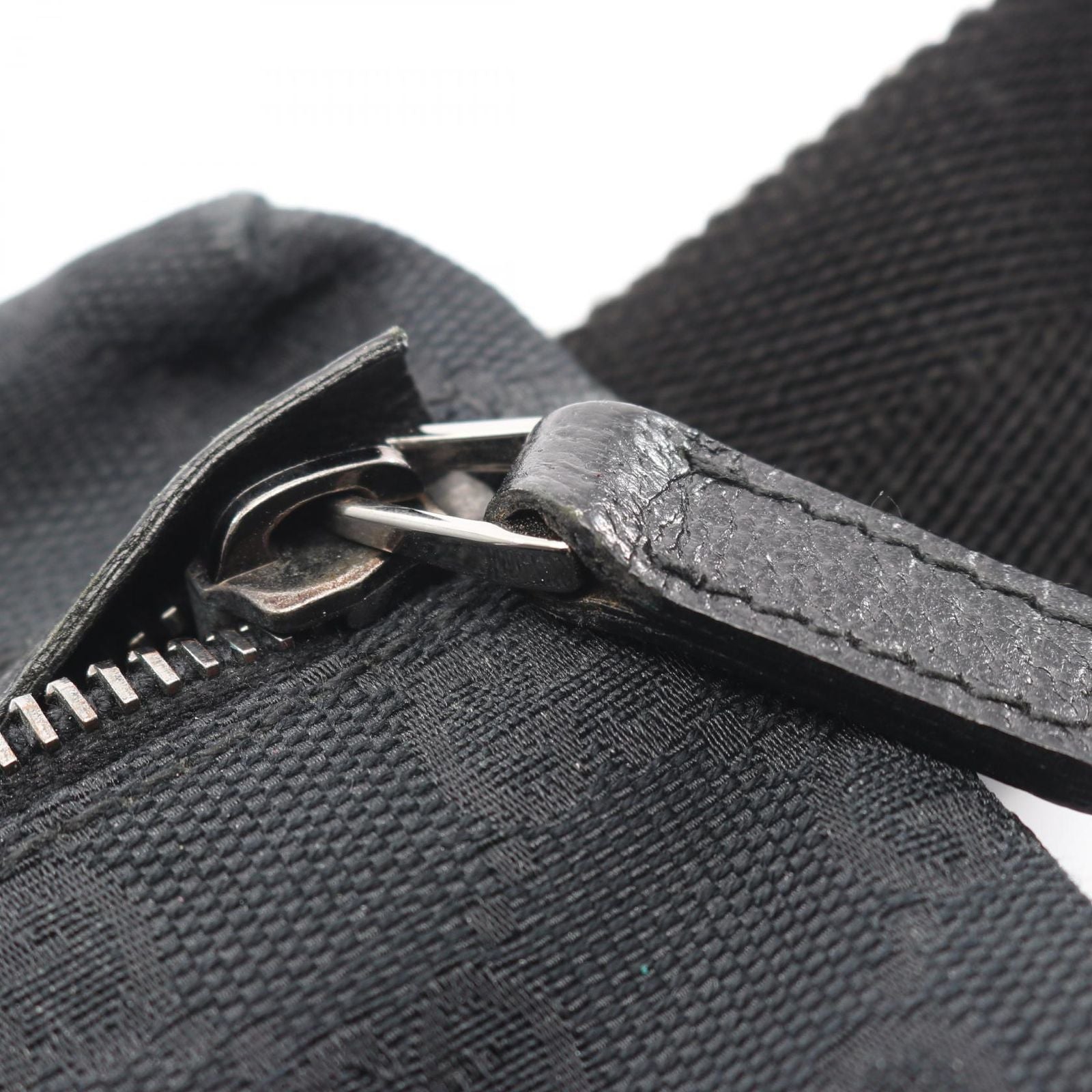 Gucci Waist Bag GG Canvas Black — view 9