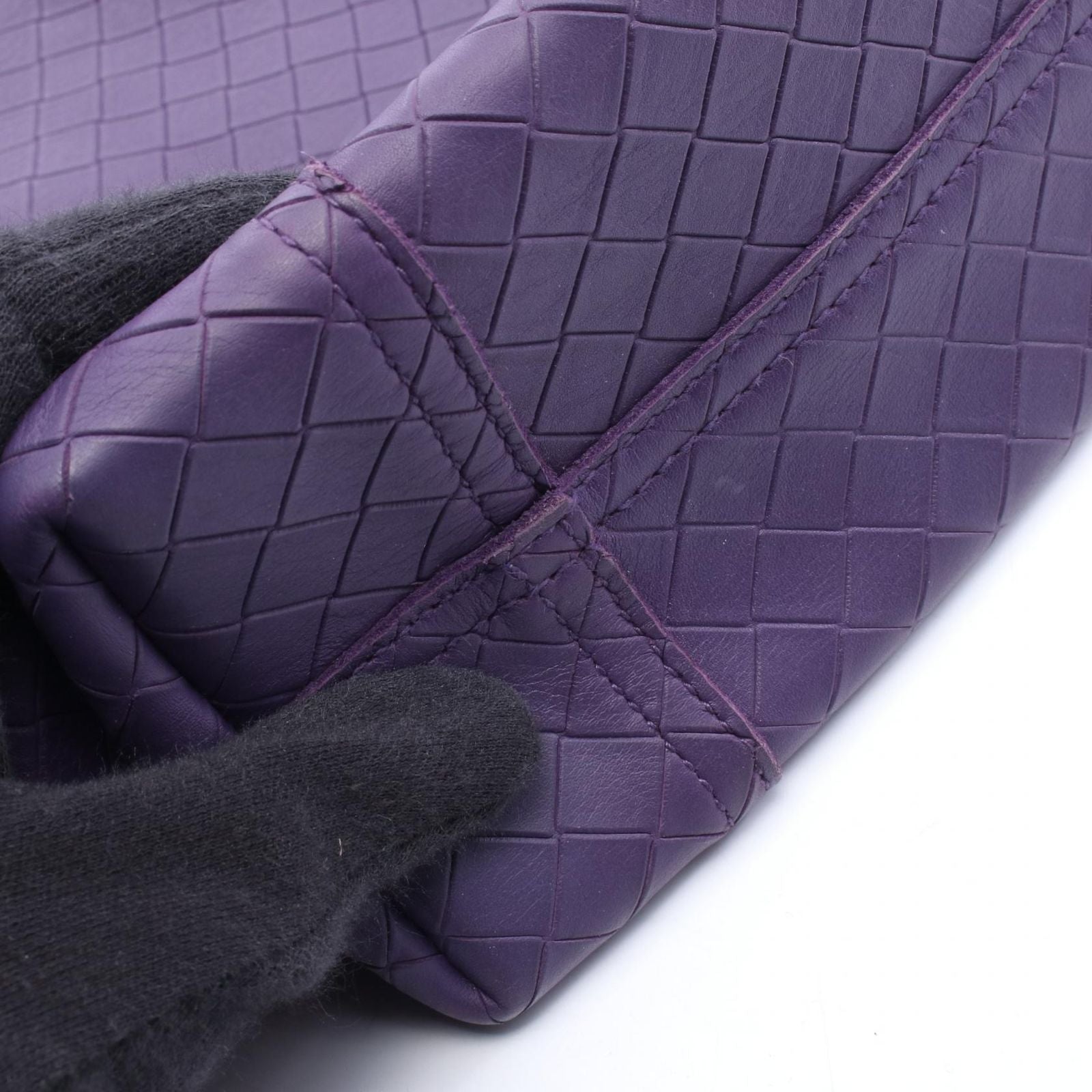 Bottega Veneta Tote Intreccio Mirage with Charm Purple Leather — view 7