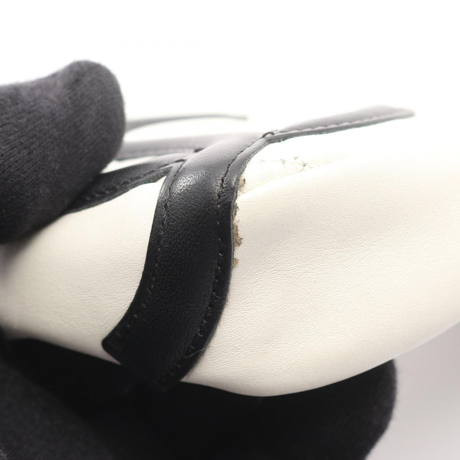 Chanel Handbag Cambon Line White Black Leather Pouch — view 7