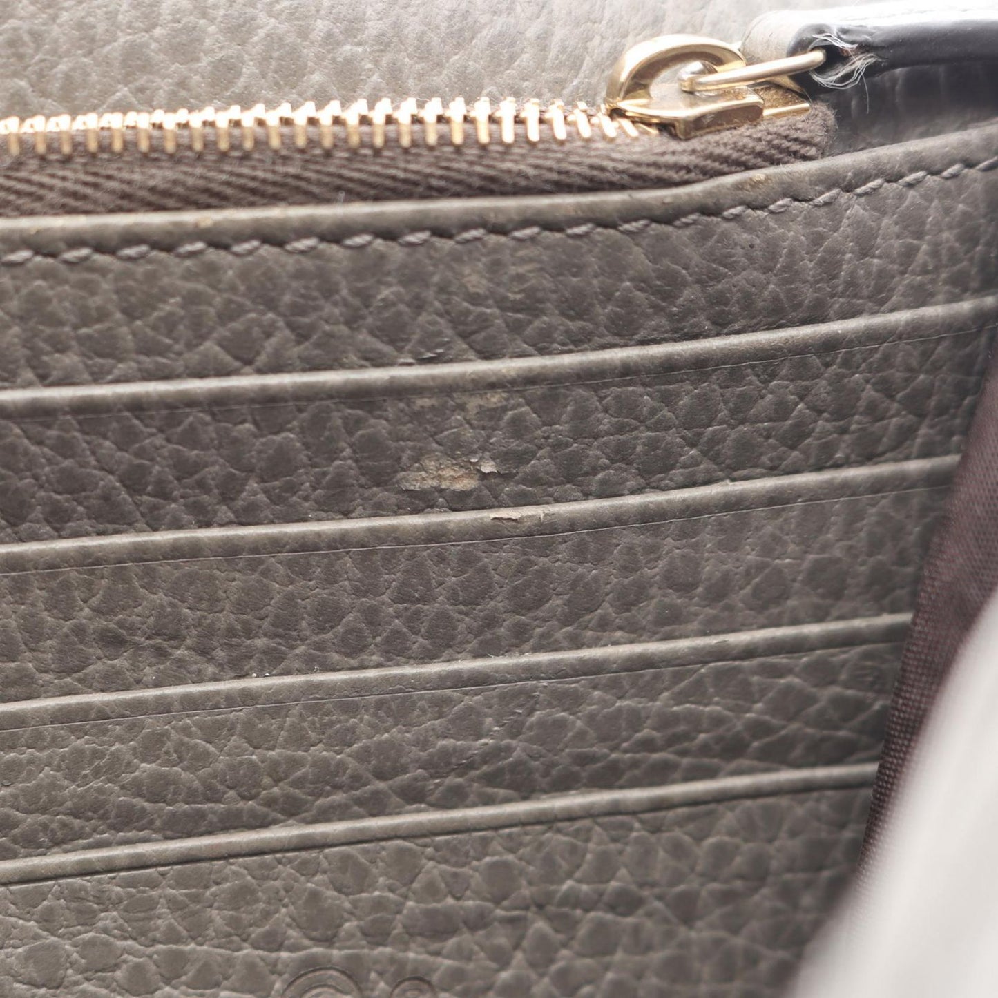 Gucci Shoulder Bag Interlocking Gray Leather Chain Wallet — view 7