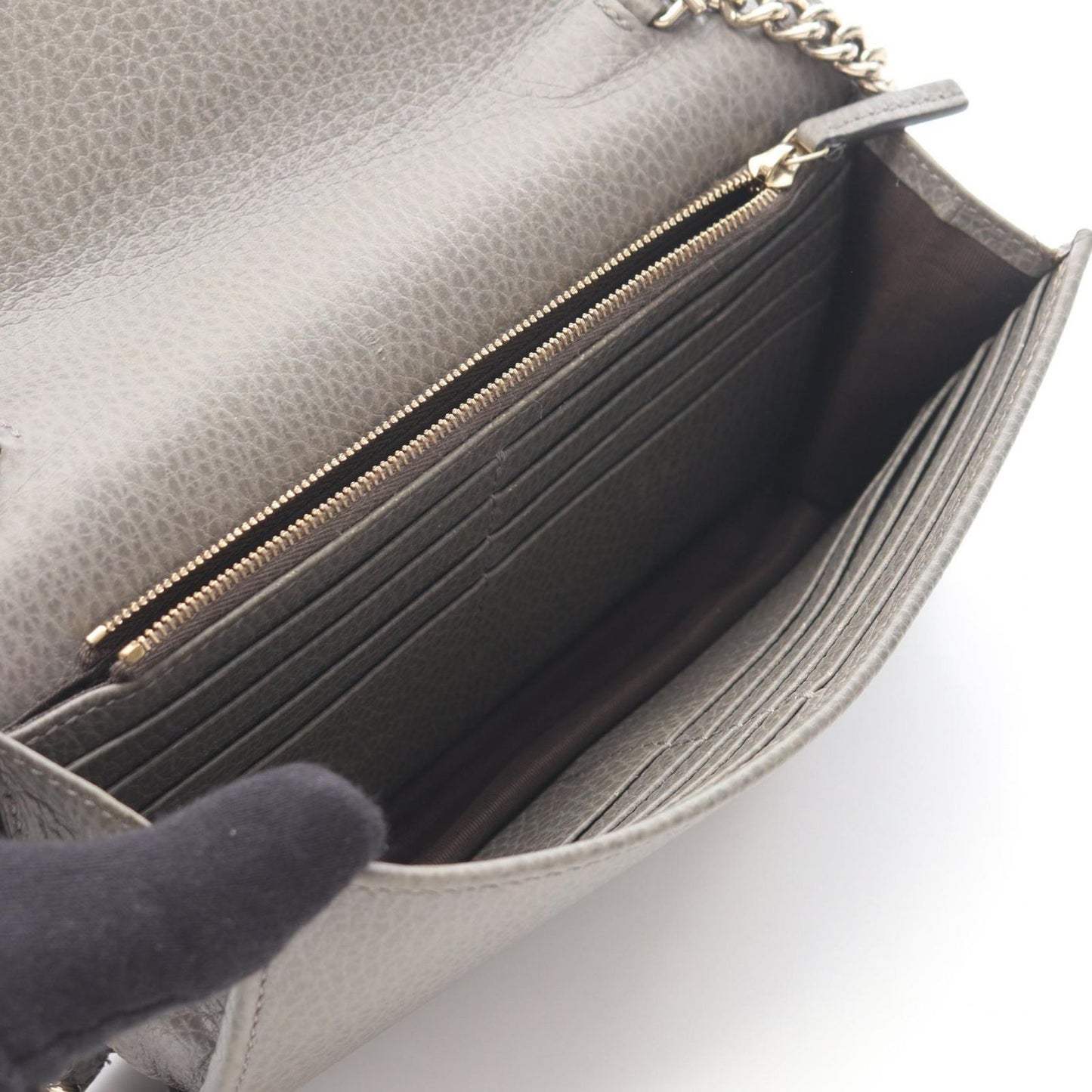 Gucci Shoulder Bag Interlocking Gray Leather Chain Wallet — view 3