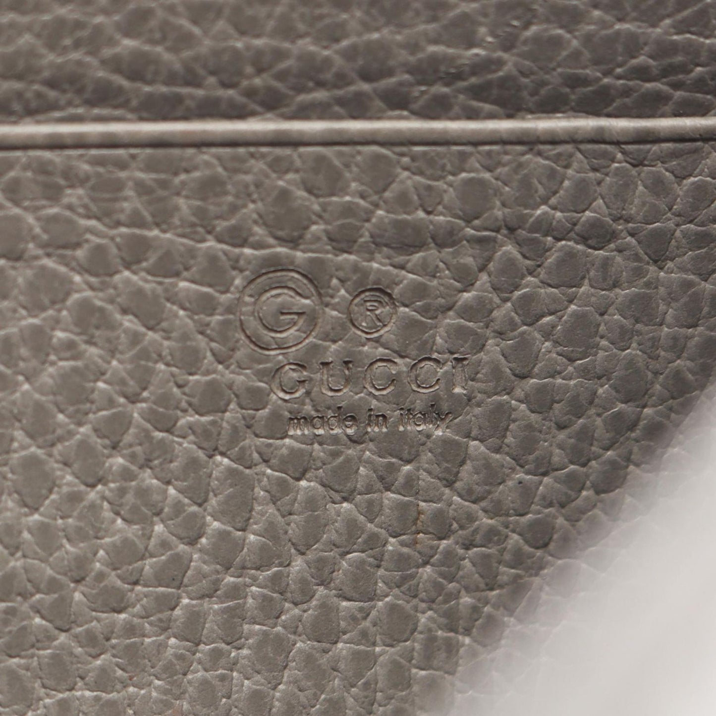 Gucci Shoulder Bag Interlocking Gray Leather Chain Wallet — view 4