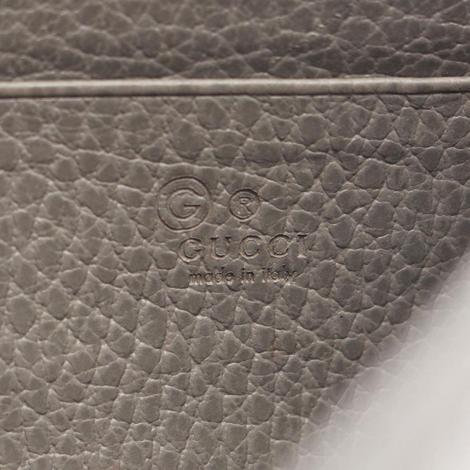 Gucci Shoulder Bag Interlocking Gray Leather Chain Wallet — view 4