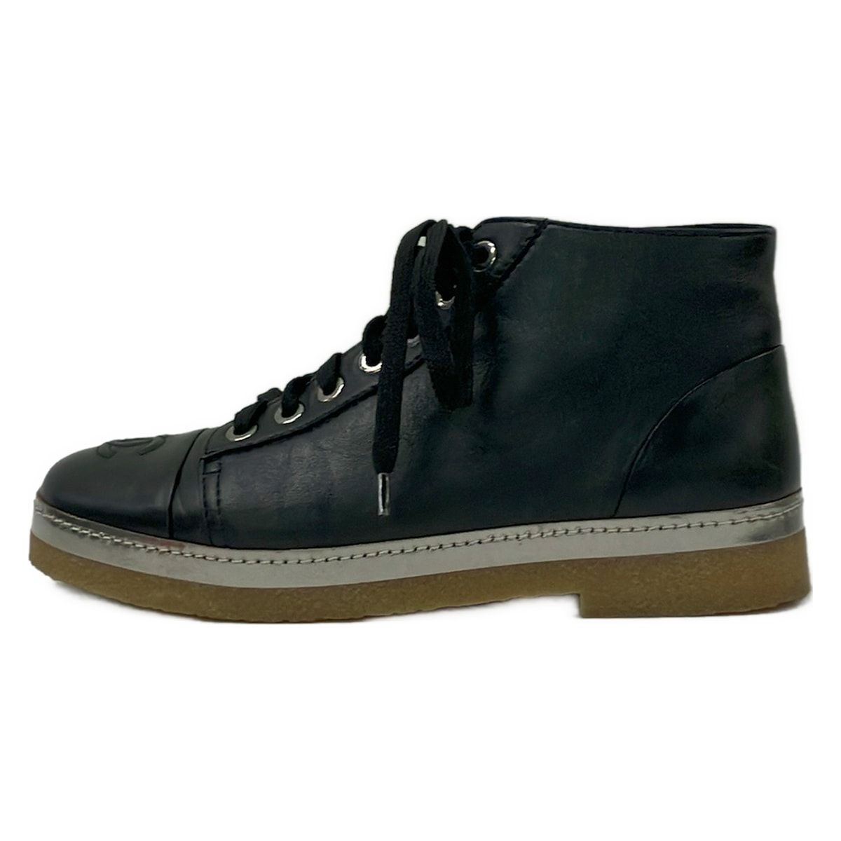 Chanel Sneakers 35 Black Leather