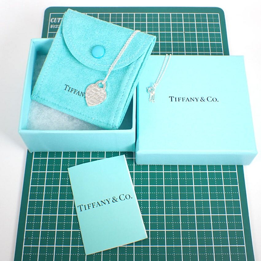 Tiffany & Co 925 of Tsuheart Pendant Necklace — view 9