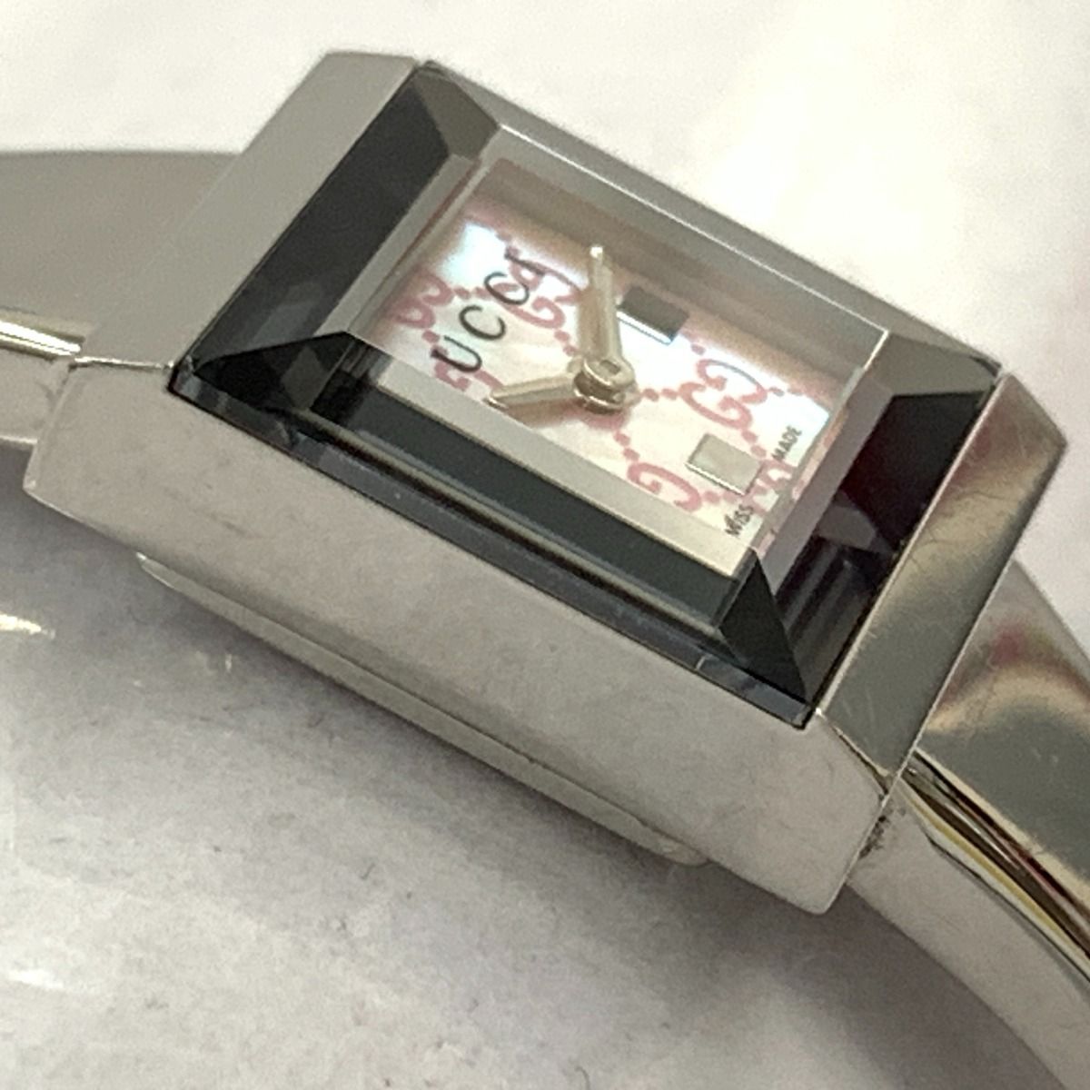 Gucci 128.5 Friends Bangle Watch Silver Pink — view 2