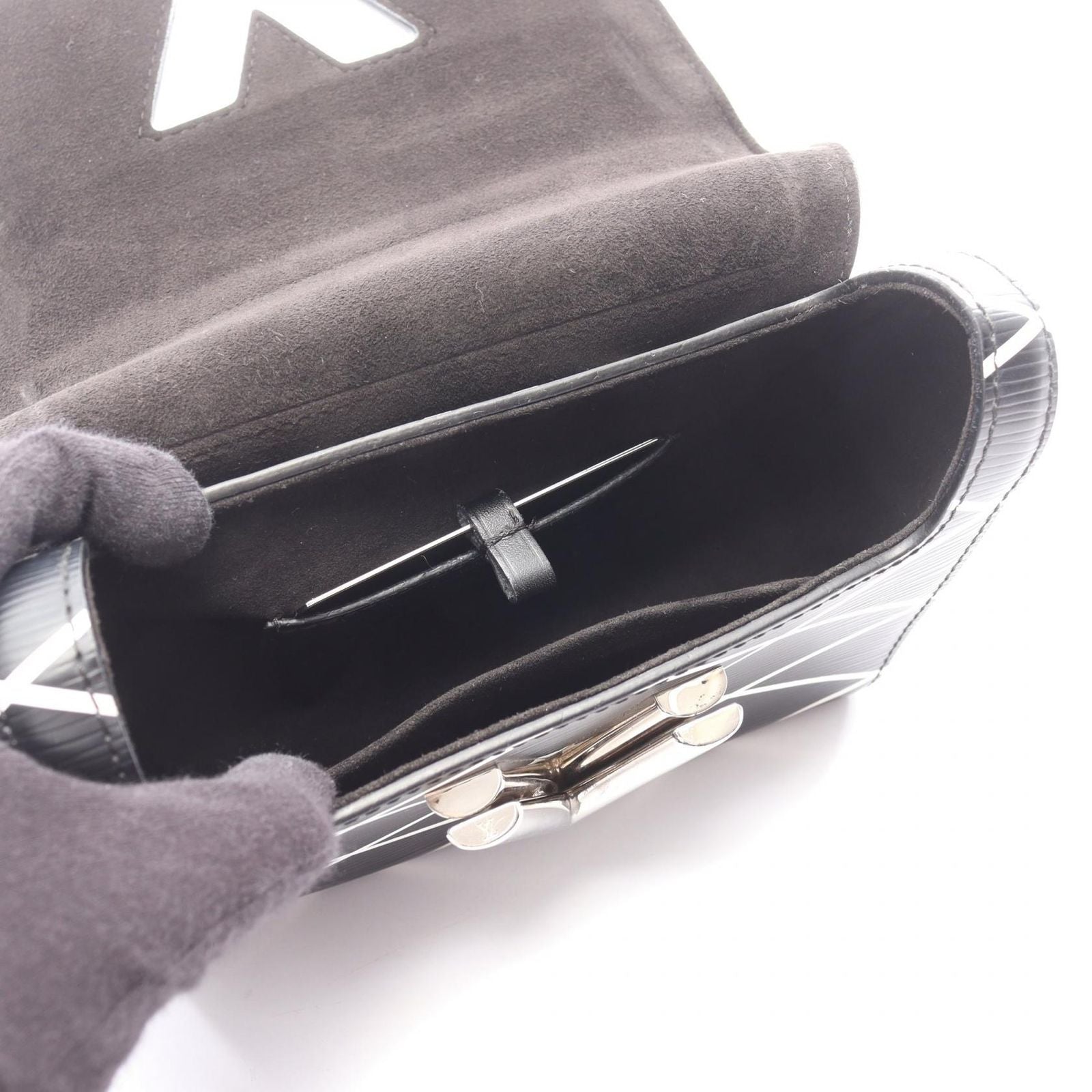 Louis Vuitton Shoulder Bag Twist PM Epi Noir Leather — view 3