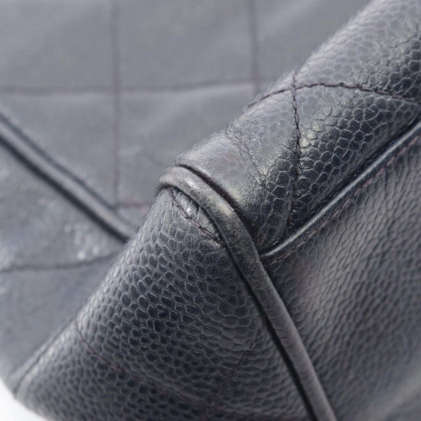 Chanel Shoulder Bag Quilted Navy Caviar Leather Chain — view 8