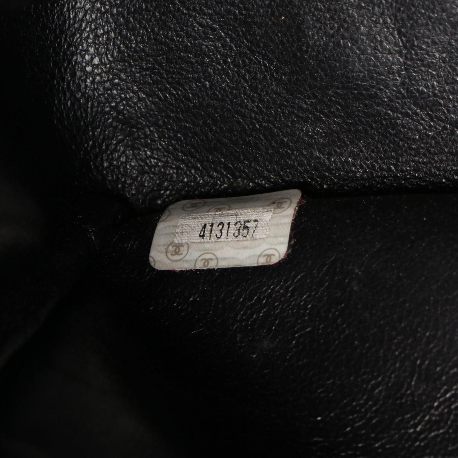 Chanel Tote Quilted Turnlock Navy Lambskin Handbag — view 5
