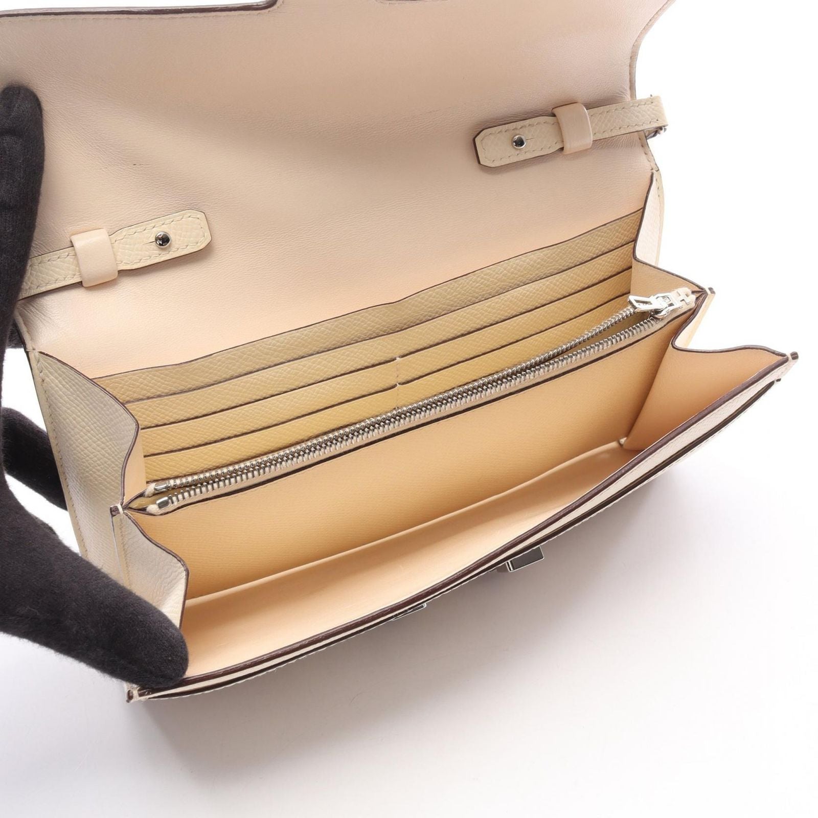 Hermes Shoulder Bag Constance Long Go Nata — view 3