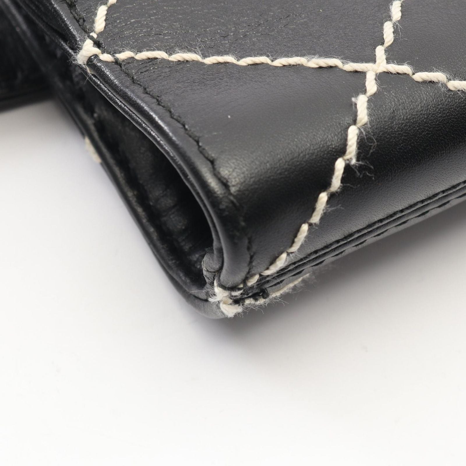 Chanel Tote Wild Stitch Black Leather — view 6