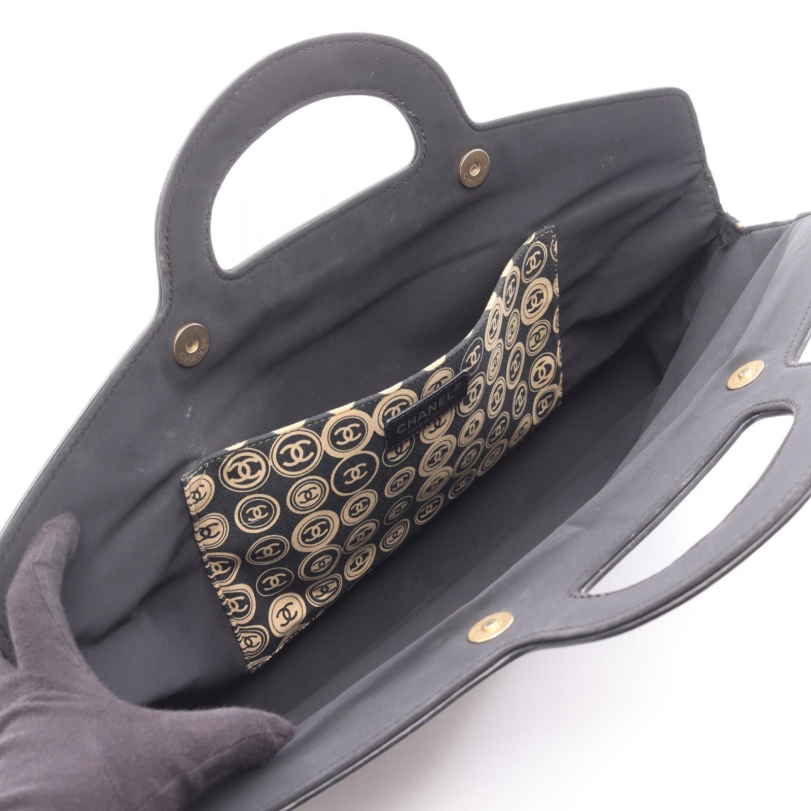 Chanel Handbag Black Beige Leather CC Logo — view 3
