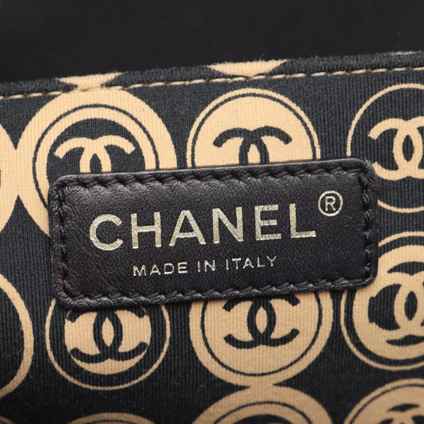 Chanel Handbag Black Beige Leather CC Logo — view 4