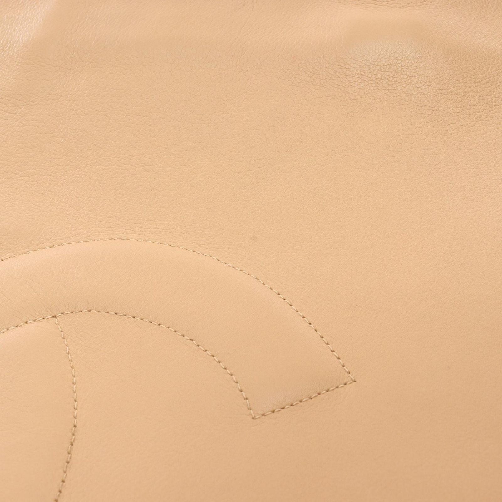 Chanel Tote Big CC Logo Beige Lambskin Jumbo CC Chain — view 8