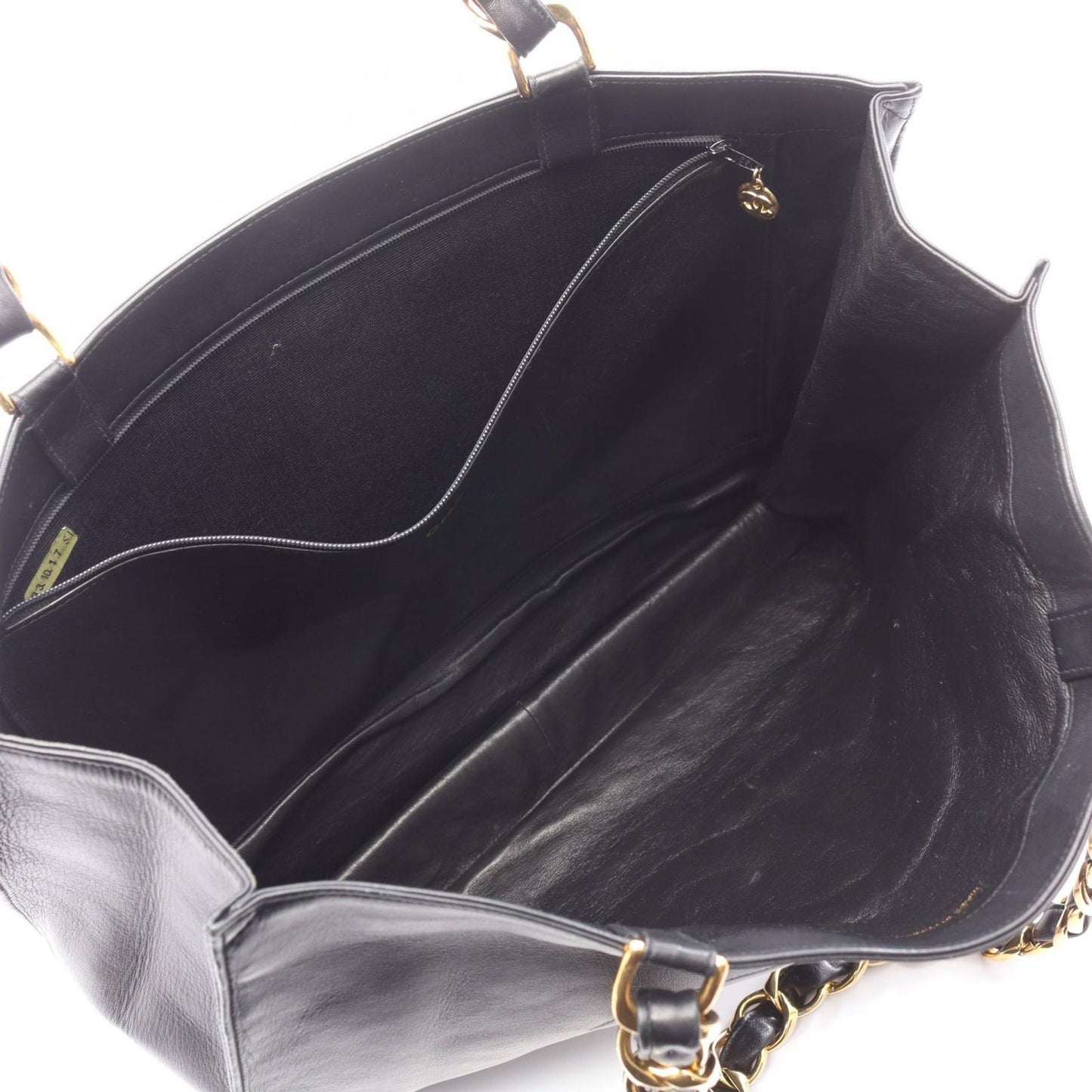 Chanel Tote Black Lambskin Jumbo CC Logo Chain — view 3