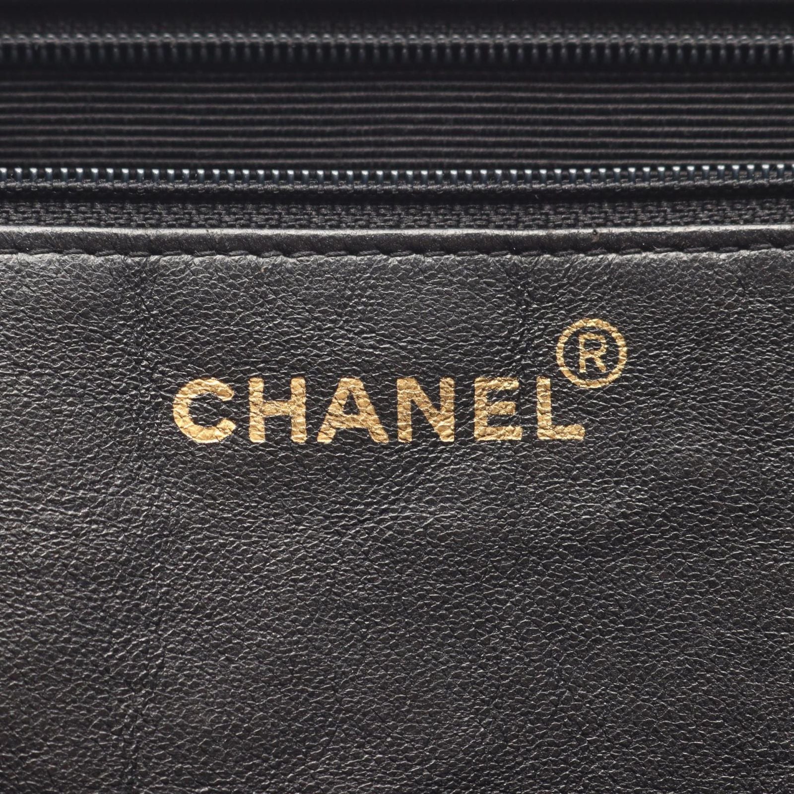 Chanel Tote Black Lambskin Jumbo CC Logo Chain — view 4