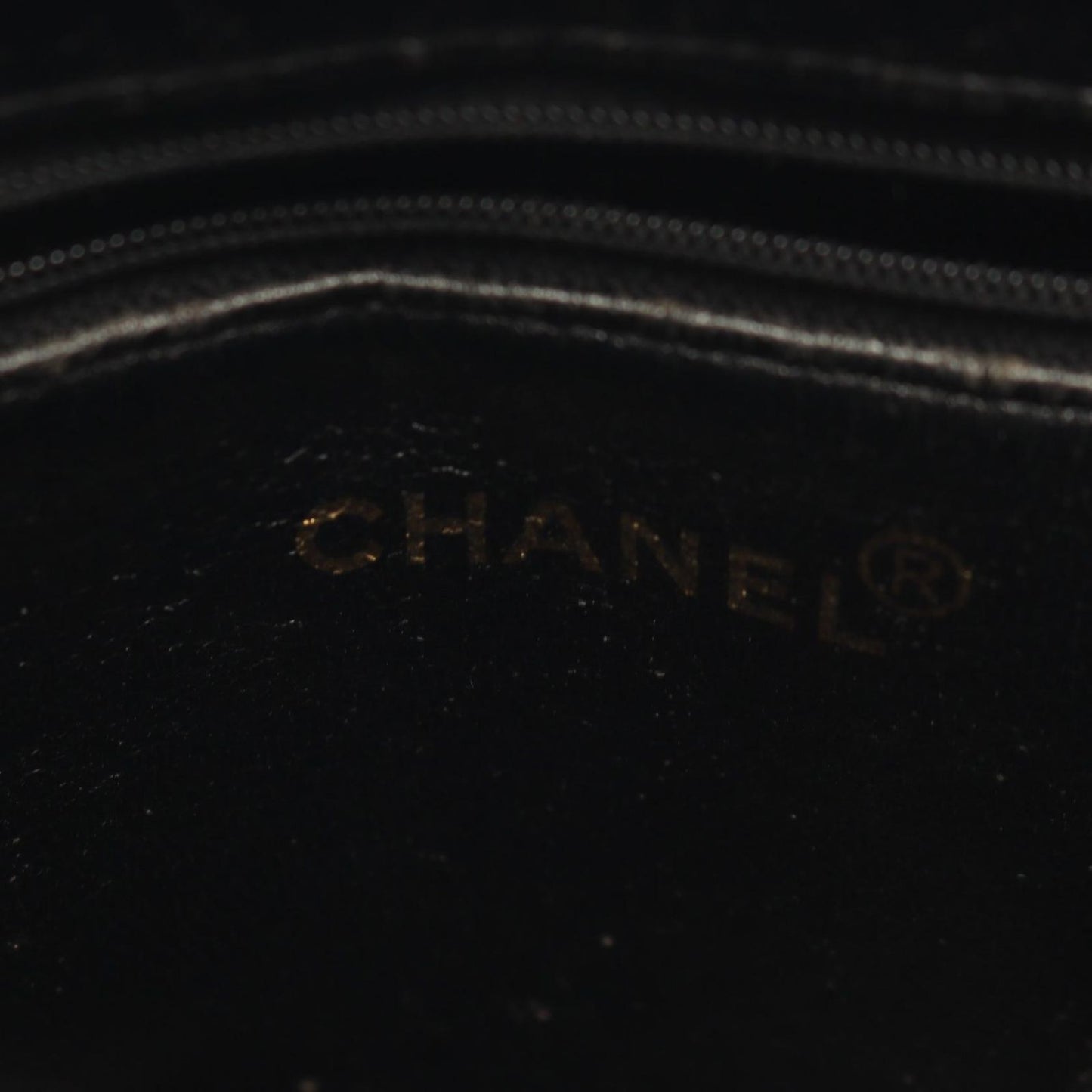 Chanel Tote Medallion Black Caviar Leather — view 4