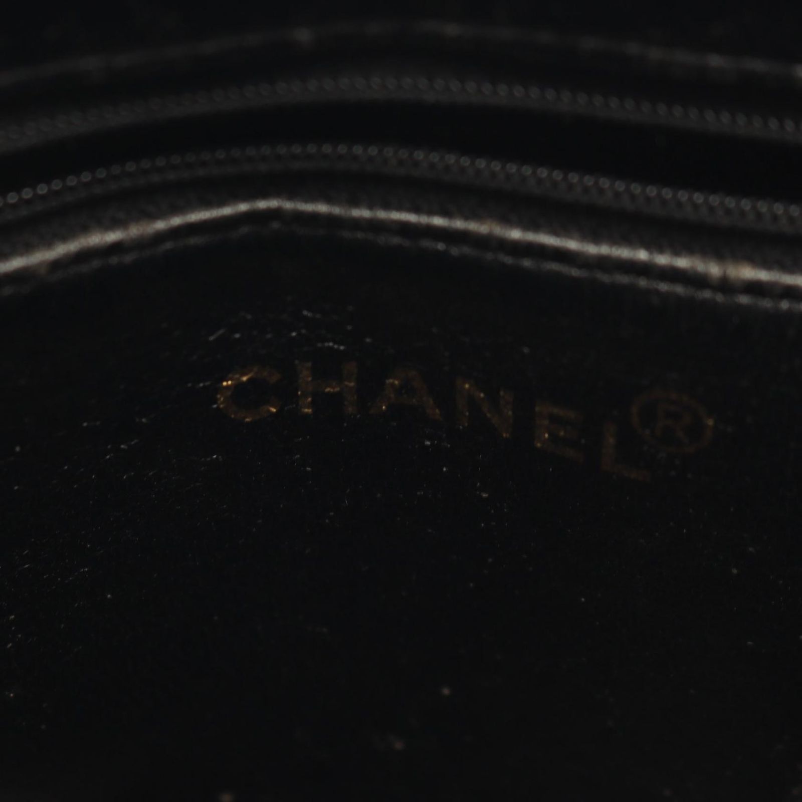 Chanel Tote Medallion Black Caviar Leather — view 4