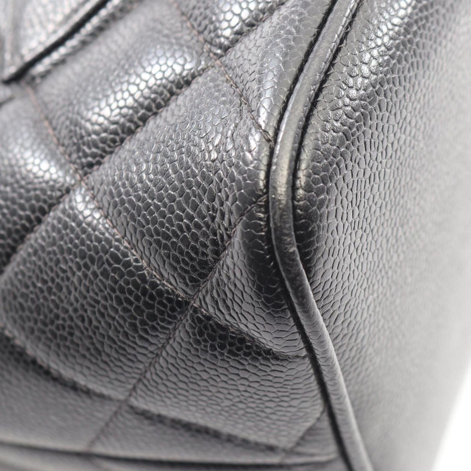 Chanel Tote Medallion Black Caviar Leather — view 9