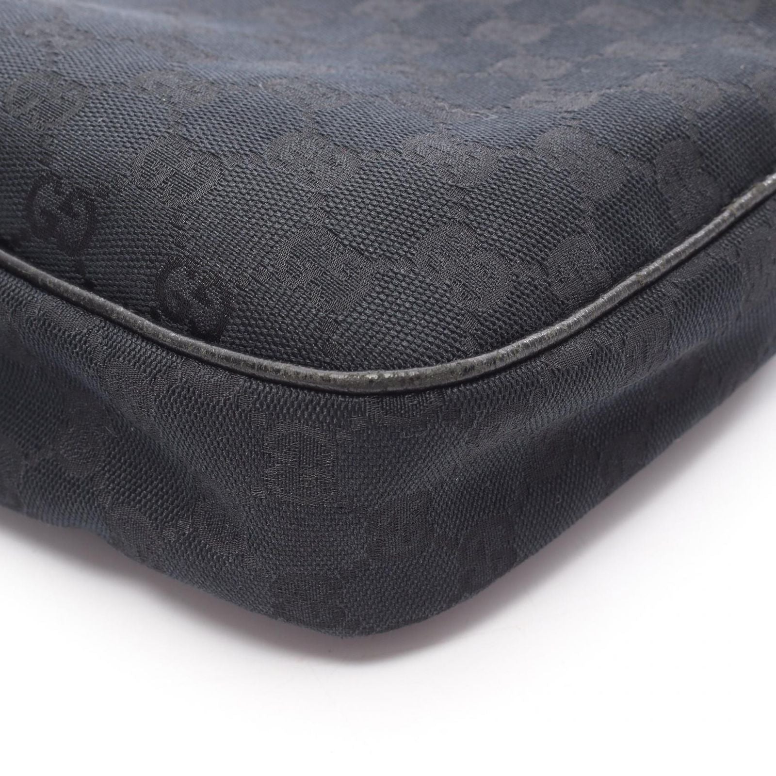 Gucci Shoulder Bag GG Canvas Black — view 7