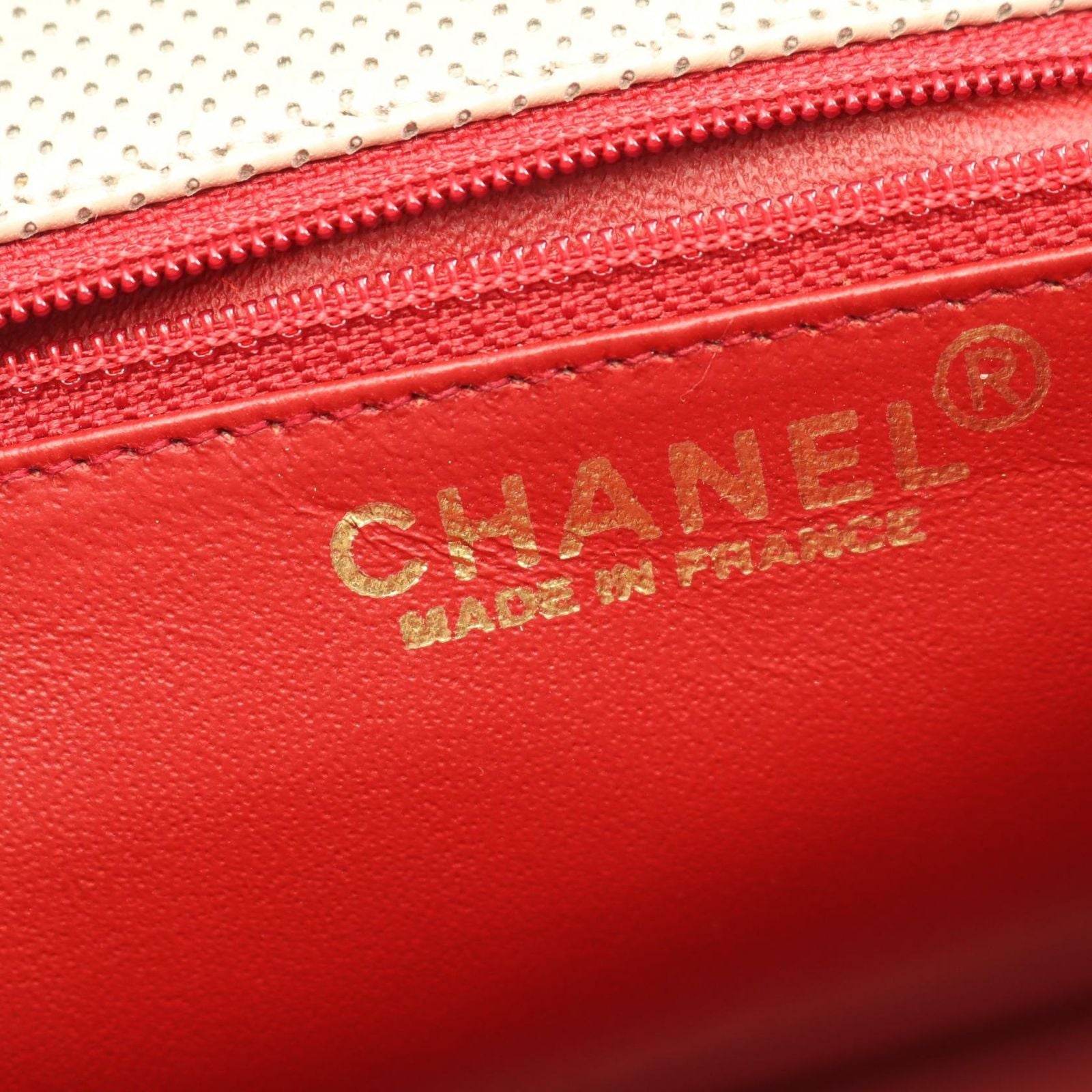 Chanel Shoulder Bag CC Logo Perforated Beige Red Leather Turnlock — view 4