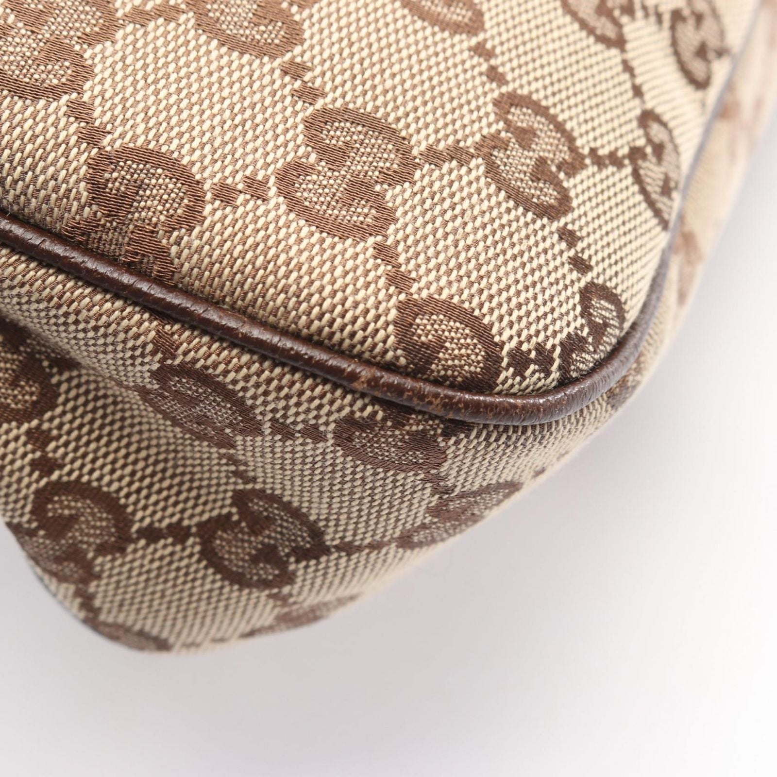 Gucci Shoulder Bag GG Canvas Beige — view 5