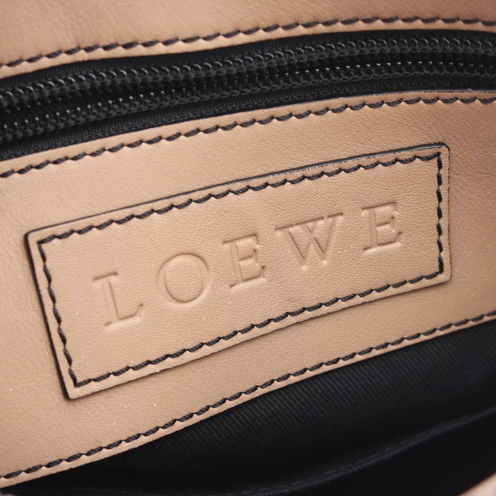 Loewe Shoulder Bag Anagram Beige Canvas Leather — view 4