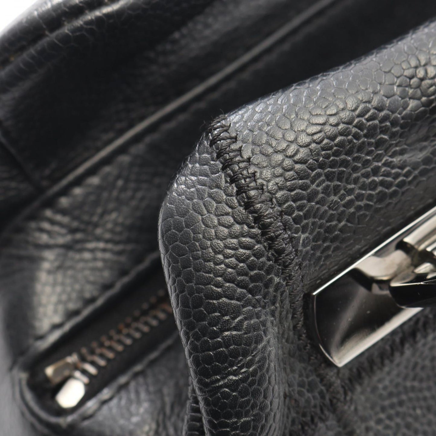 Chanel Shoulder Bag Choco Bar Black Caviar Leather — view 7