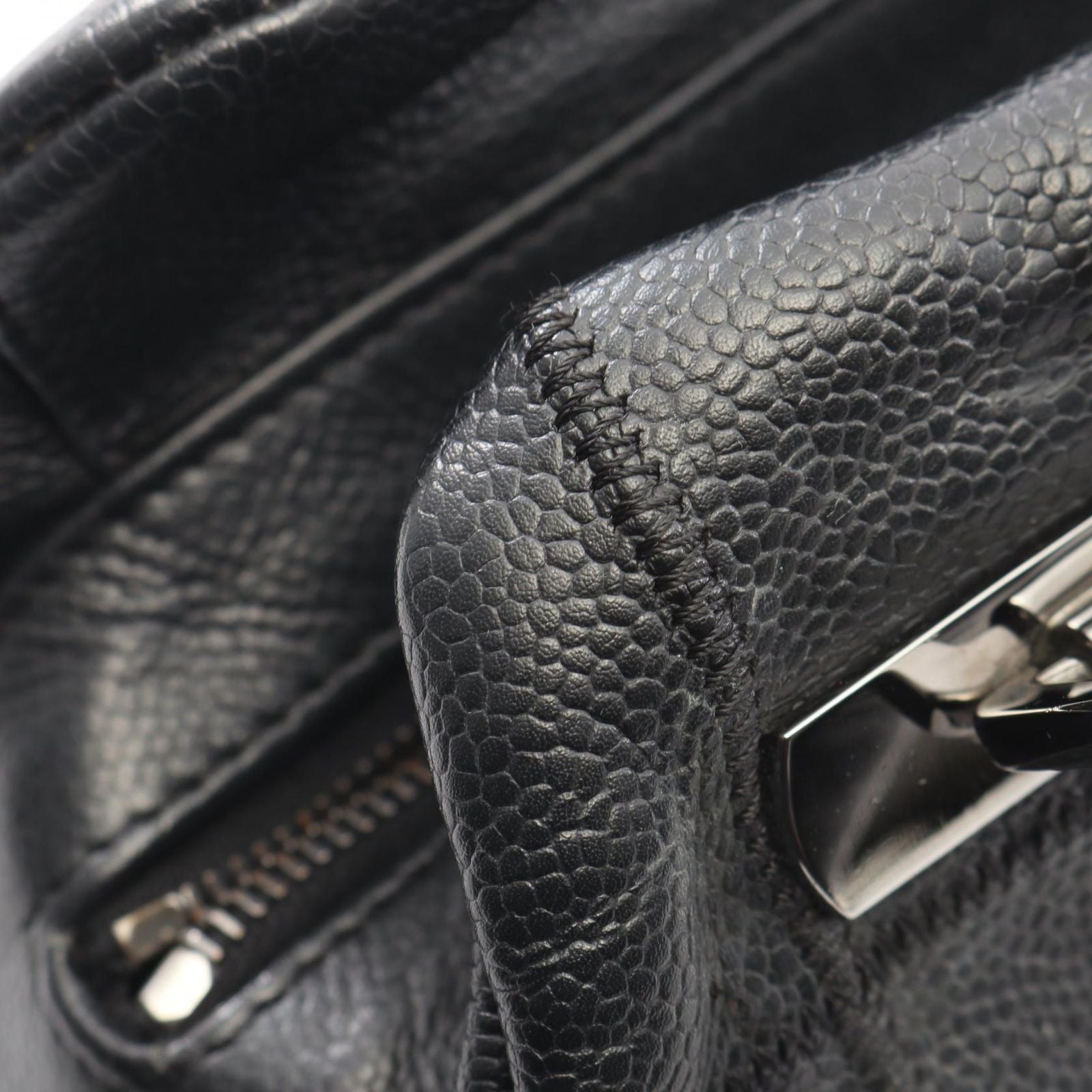Chanel Shoulder Bag Choco Bar Black Caviar Leather — view 7