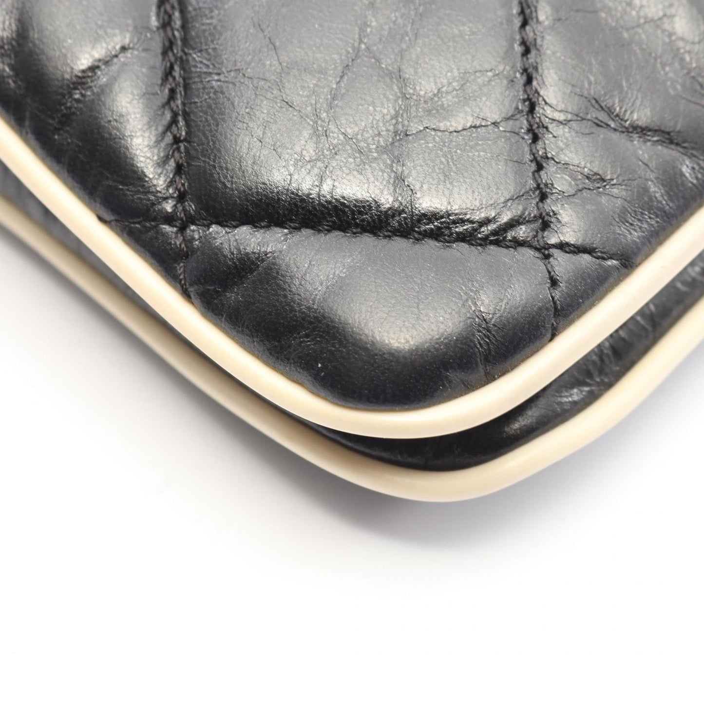 Chanel Shoulder Bag 2.55 Quilted Black Lambskin Chain — view 7