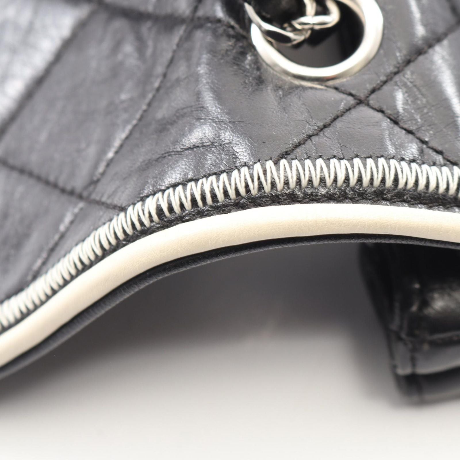 Chanel Shoulder Bag 2.55 Quilted Black Lambskin Chain — view 8