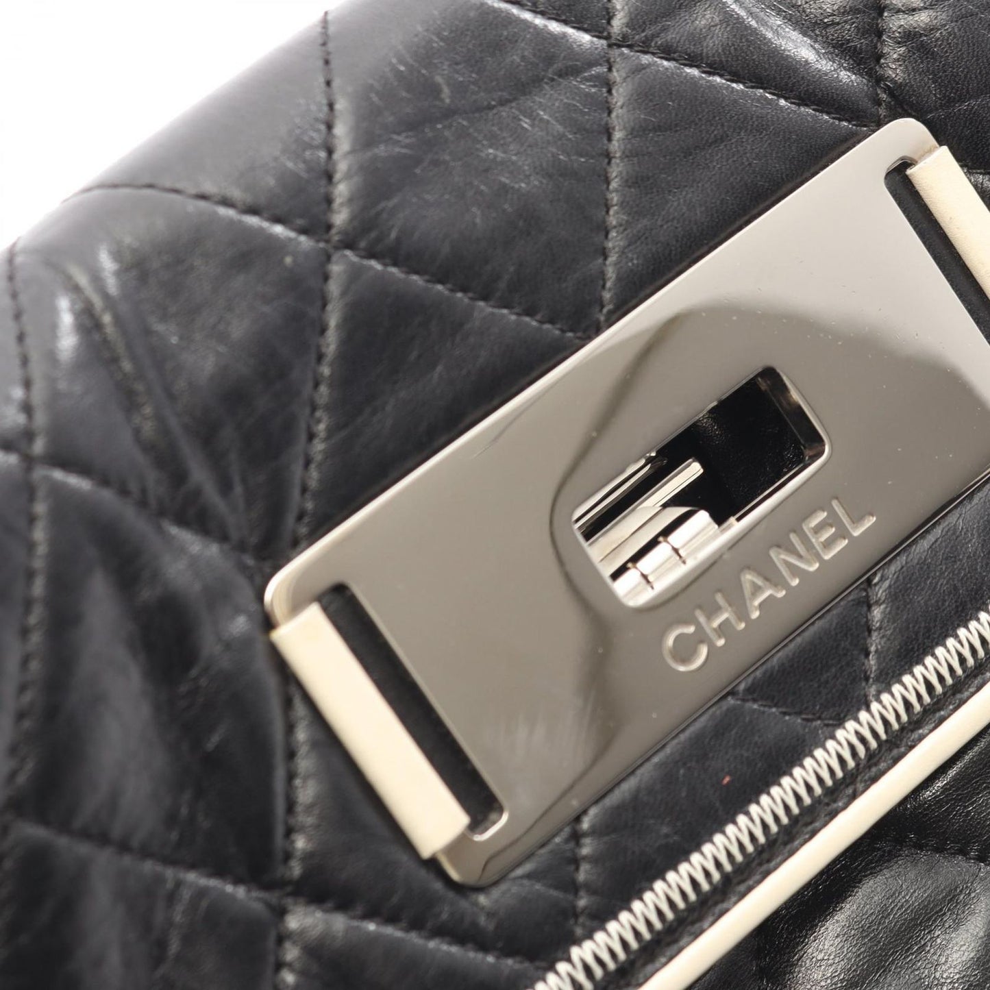 Chanel Shoulder Bag 2.55 Quilted Black Lambskin Chain — view 9