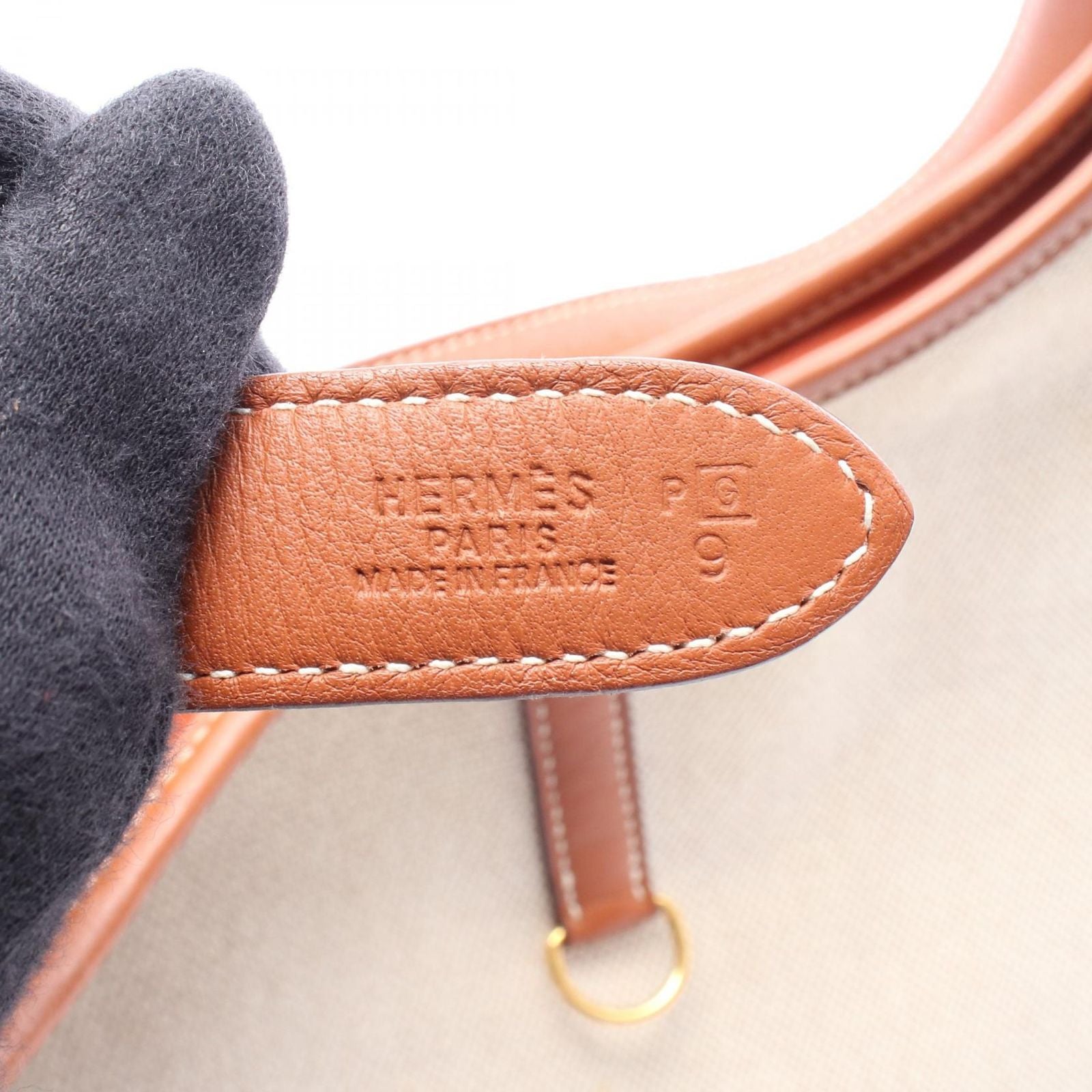 Hermes Shoulder Bag Trim 31 Ecru Gold — view 4