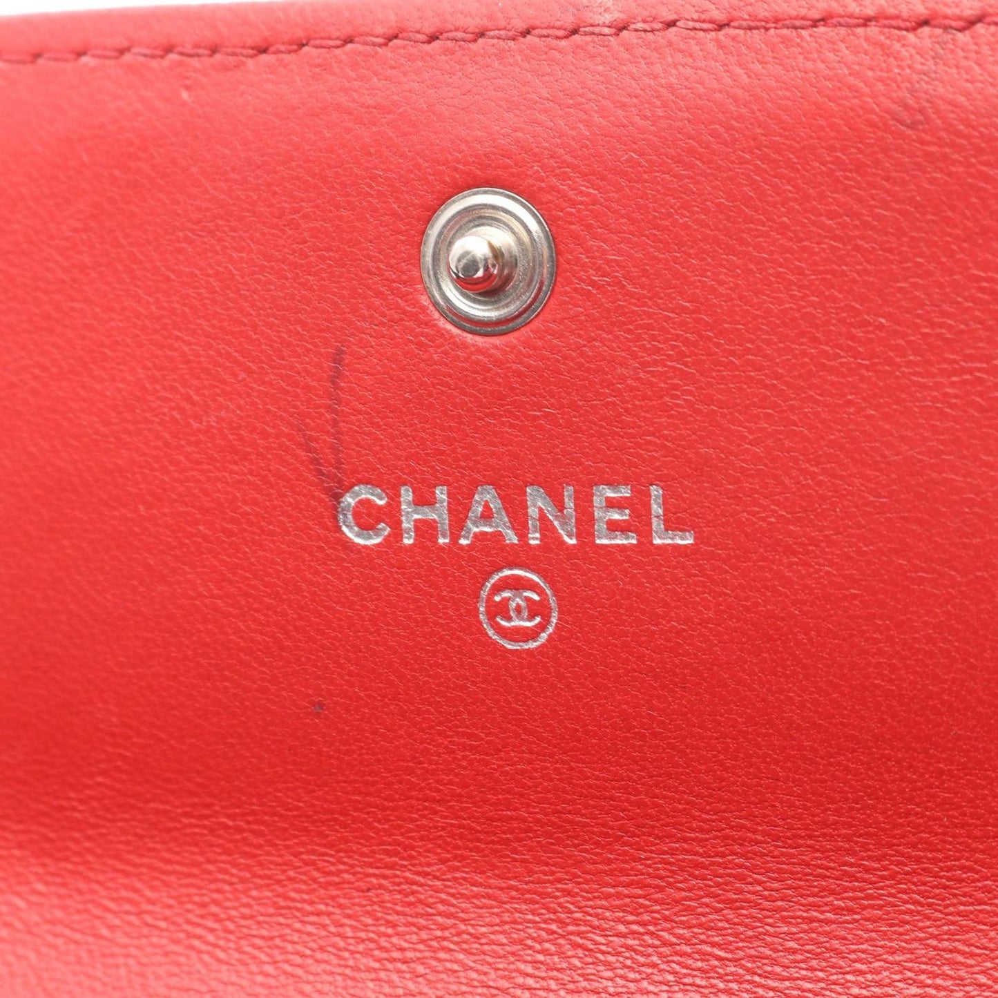 Chanel Bifold Wallet Red Lambskin Zip — view 4