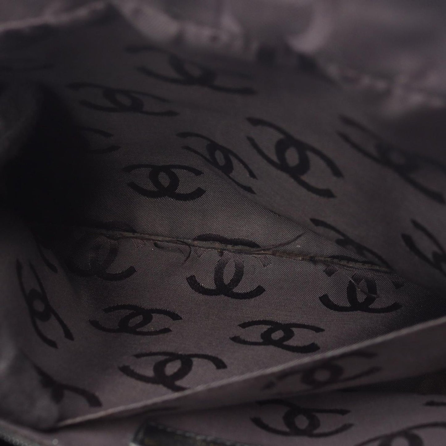 Chanel Handbag Wild Stitch Black Leather — view 7