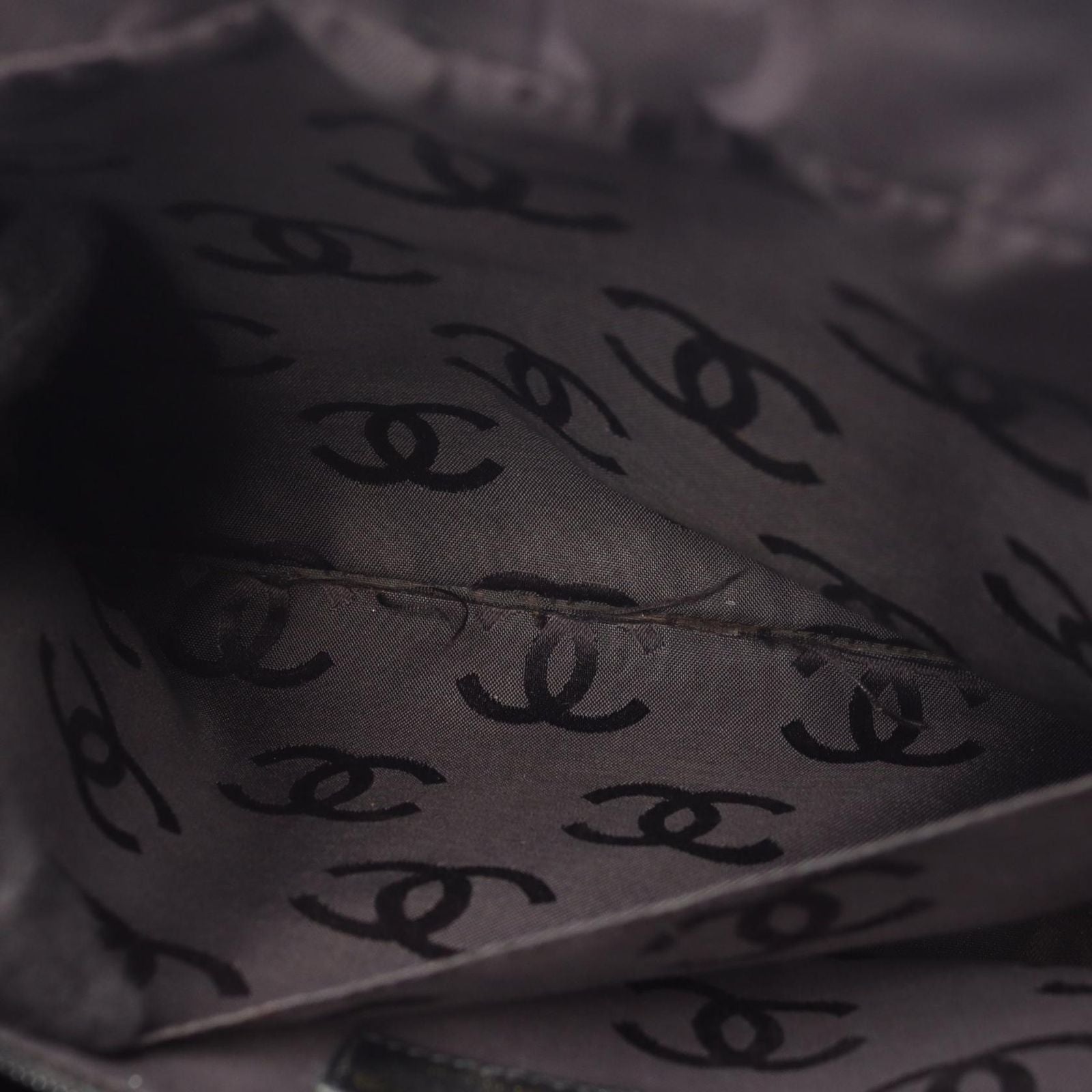 Chanel Handbag Wild Stitch Black Leather — view 7