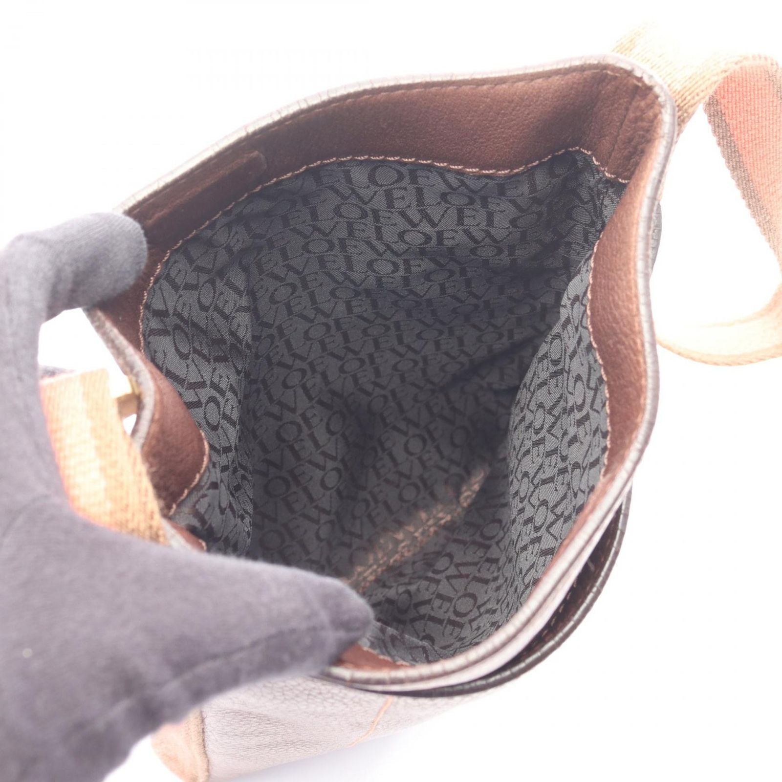 Loewe Shoulder Bag Brown Leather — view 3