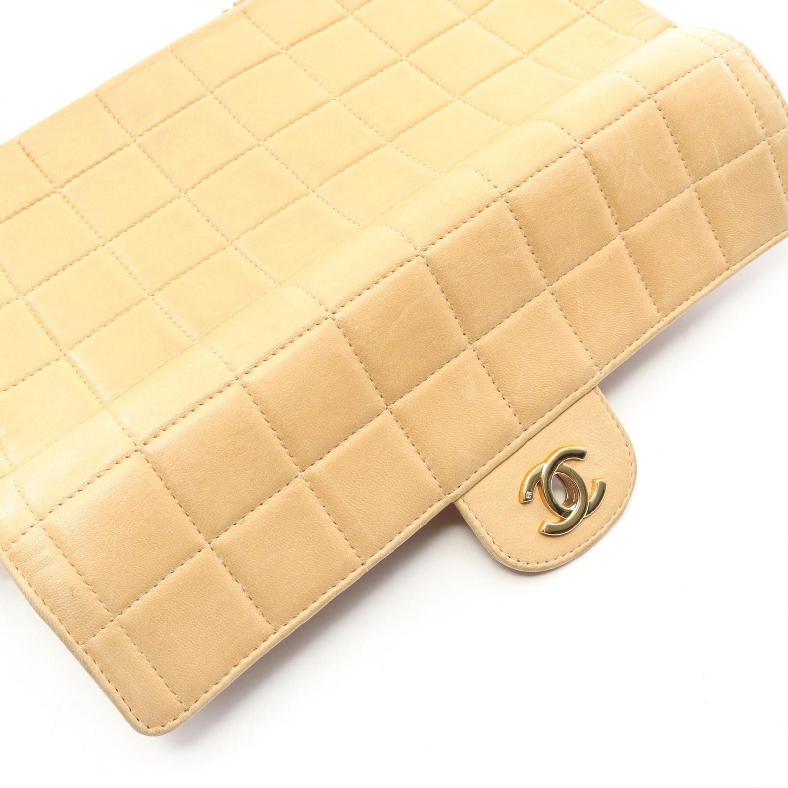 Chanel Shoulder Bag Choco Bar East Waist Beige Lambskin Chain — view 9
