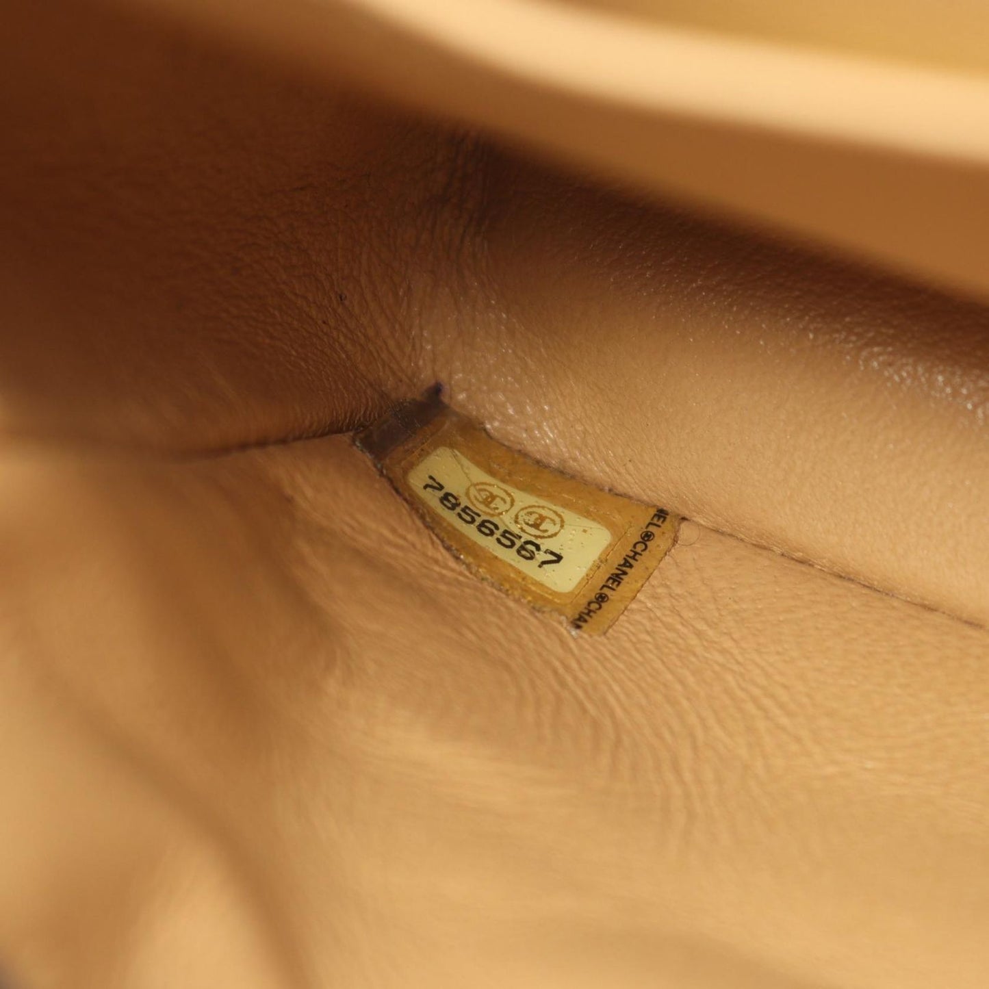 Chanel Shoulder Bag Choco Bar East Waist Beige Lambskin Chain — view 5