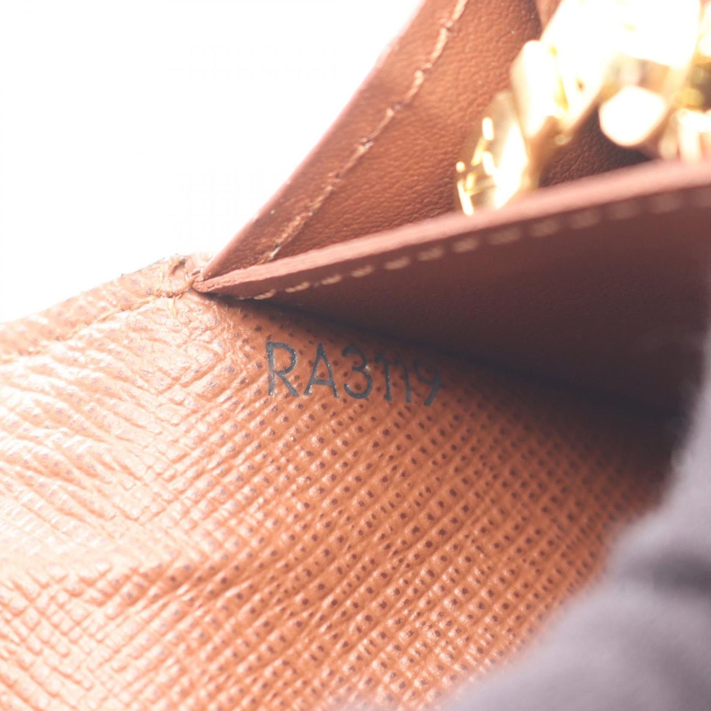 Louis Vuitton Bifold Wallet Portefeuille Brazza Monogram — view 6