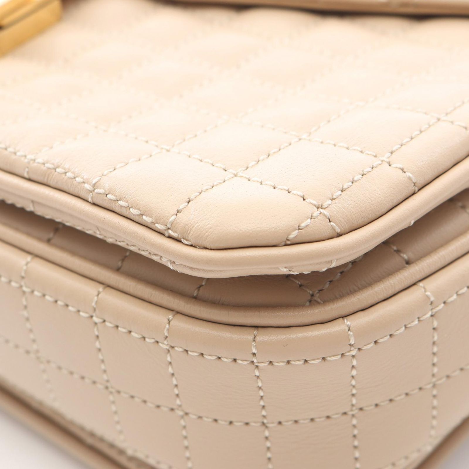Celine Shoulder Bag Quilted Beige Leather Chain — view 5